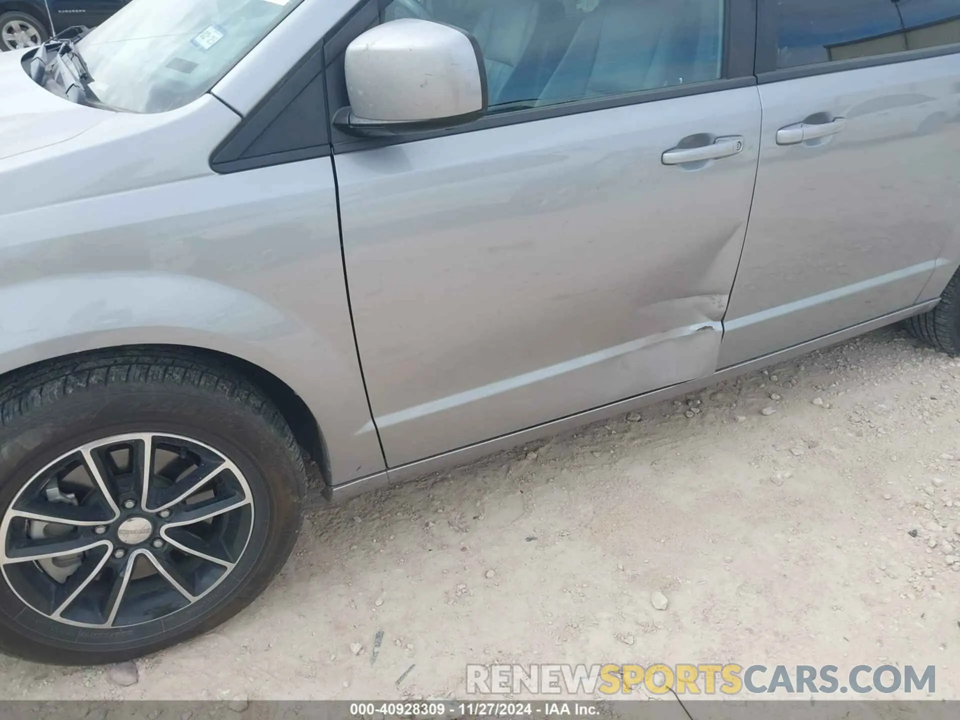 18 fotografías del automóvil dañado 2C4RDGEG4KR537974 DODGE GRAND CARAVAN 2019