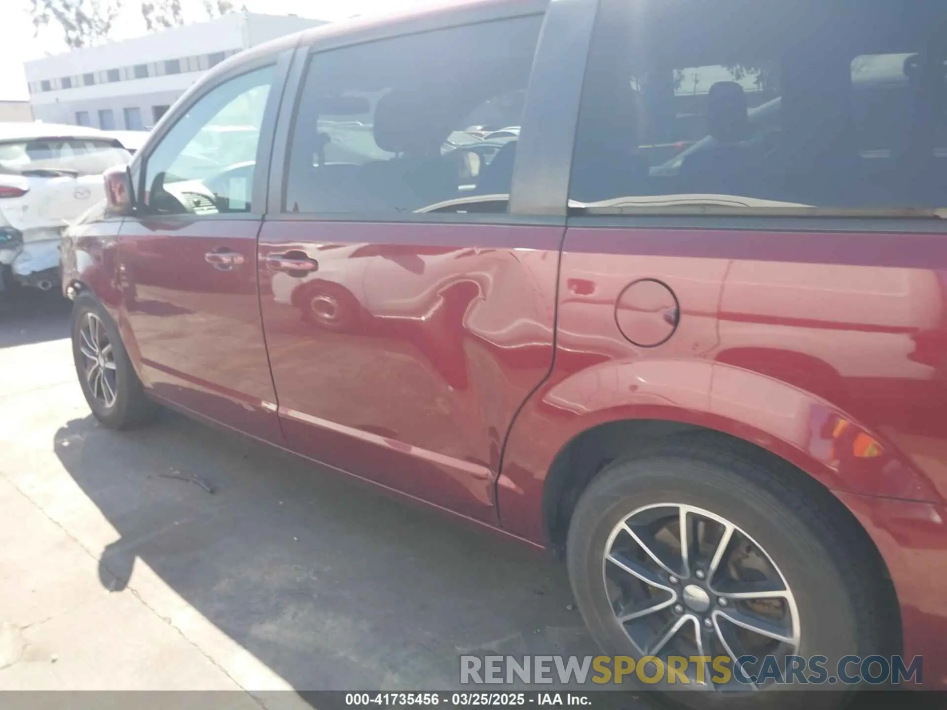 15 fotografías del automóvil dañado 2C4RDGEG4KR611605 DODGE GRAND CARAVAN 2019