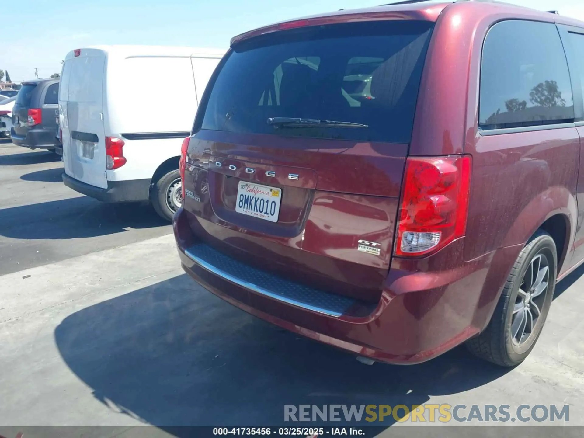 17 fotografías del automóvil dañado 2C4RDGEG4KR611605 DODGE GRAND CARAVAN 2019