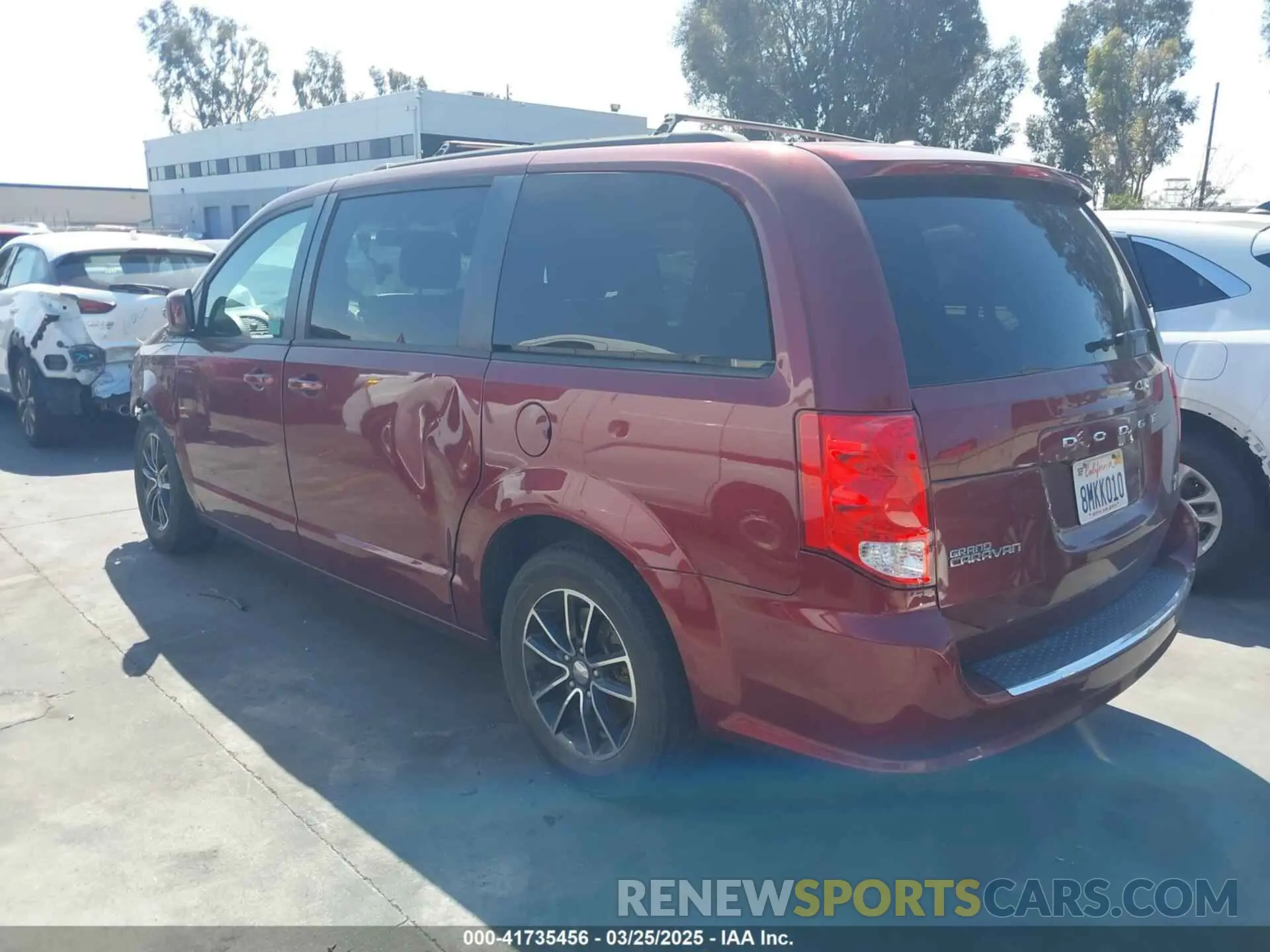 3 fotografías del automóvil dañado 2C4RDGEG4KR611605 DODGE GRAND CARAVAN 2019