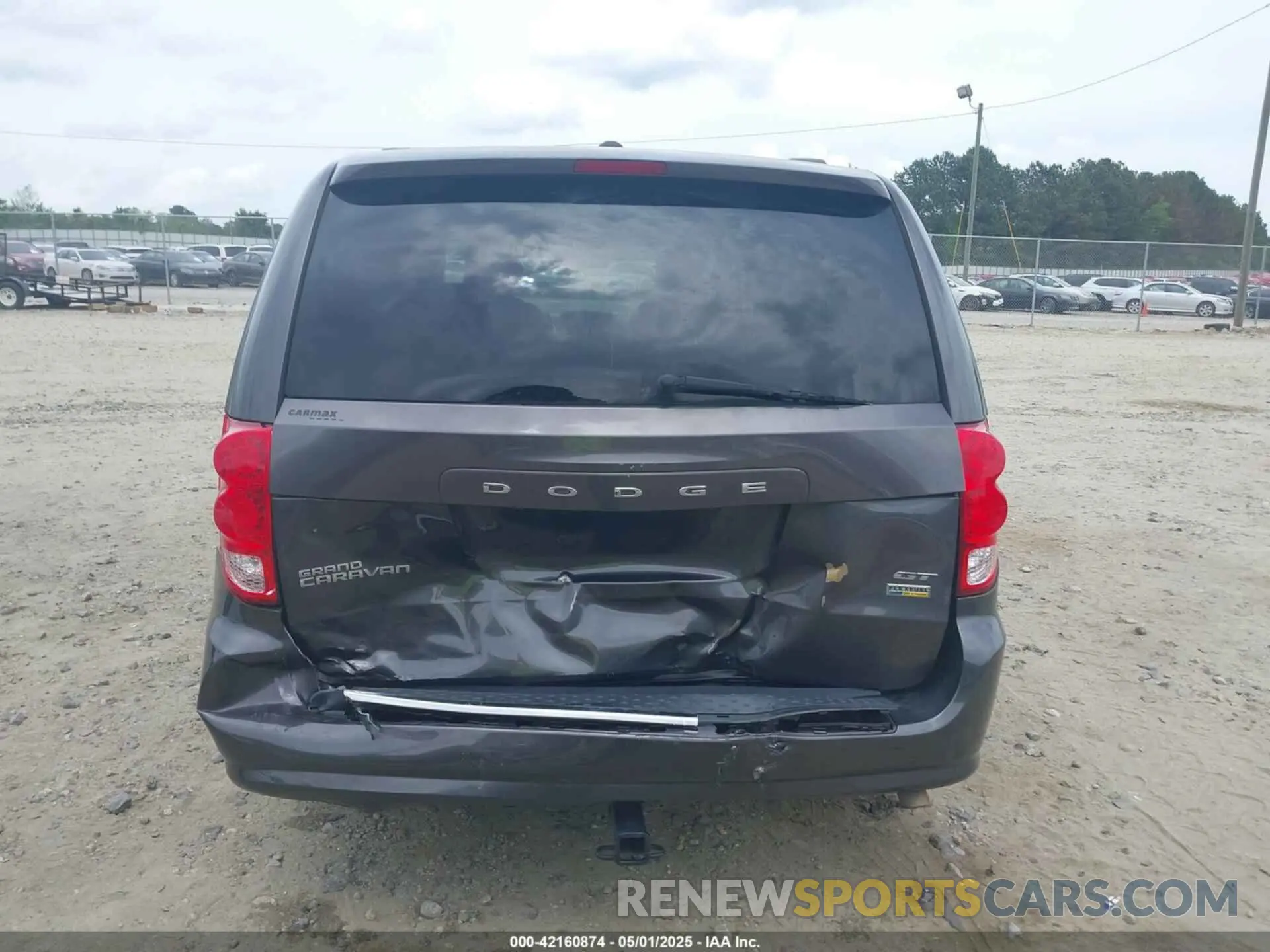 16 fotografías del automóvil dañado 2C4RDGEG4KR739777 DODGE GRAND CARAVAN 2019