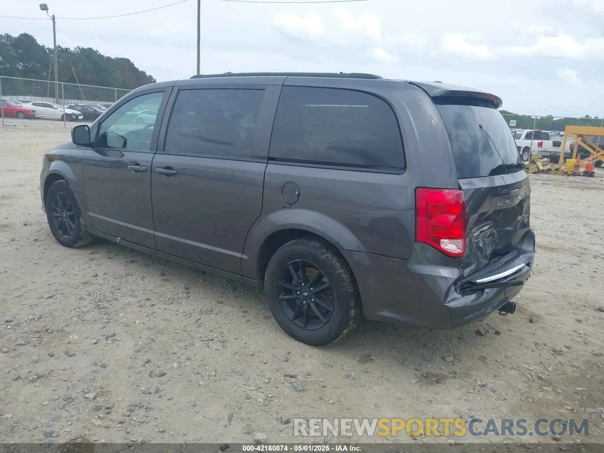 3 fotografías del automóvil dañado 2C4RDGEG4KR739777 DODGE GRAND CARAVAN 2019