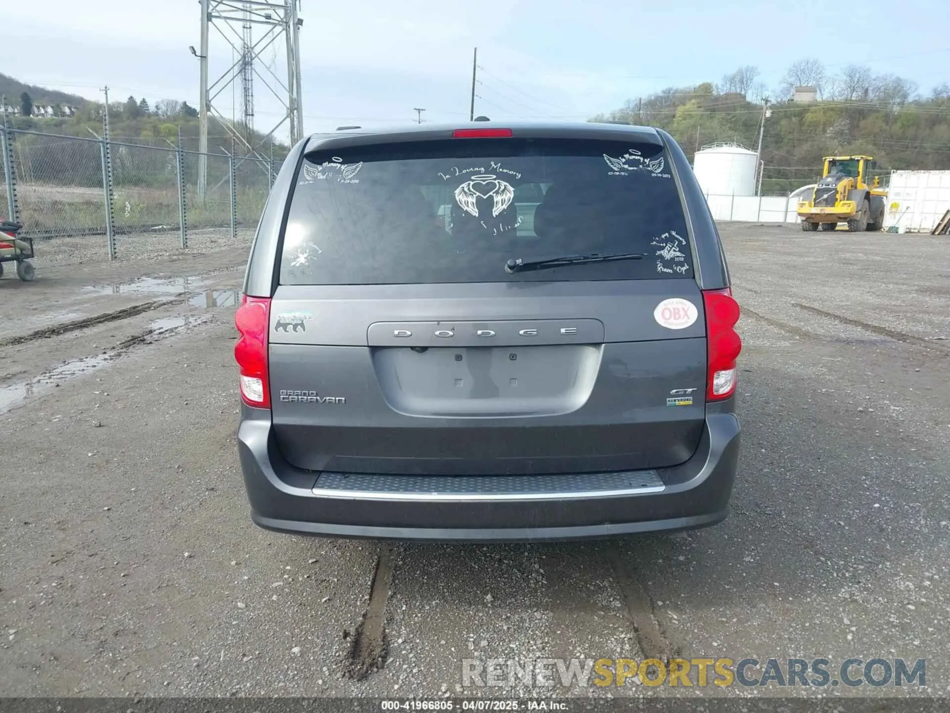 17 fotografías del automóvil dañado 2C4RDGEG4KR739780 DODGE GRAND CARAVAN 2019