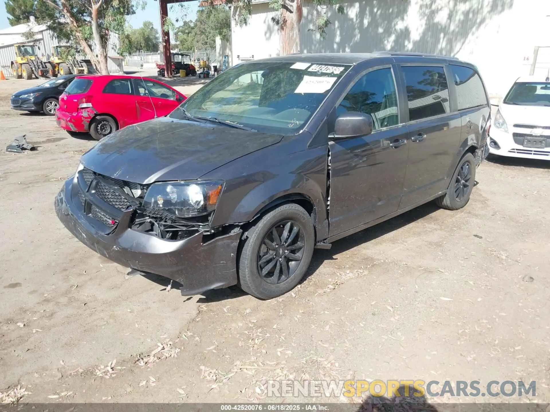2 fotografías del automóvil dañado 2C4RDGEG4KR750844 DODGE GRAND CARAVAN 2019