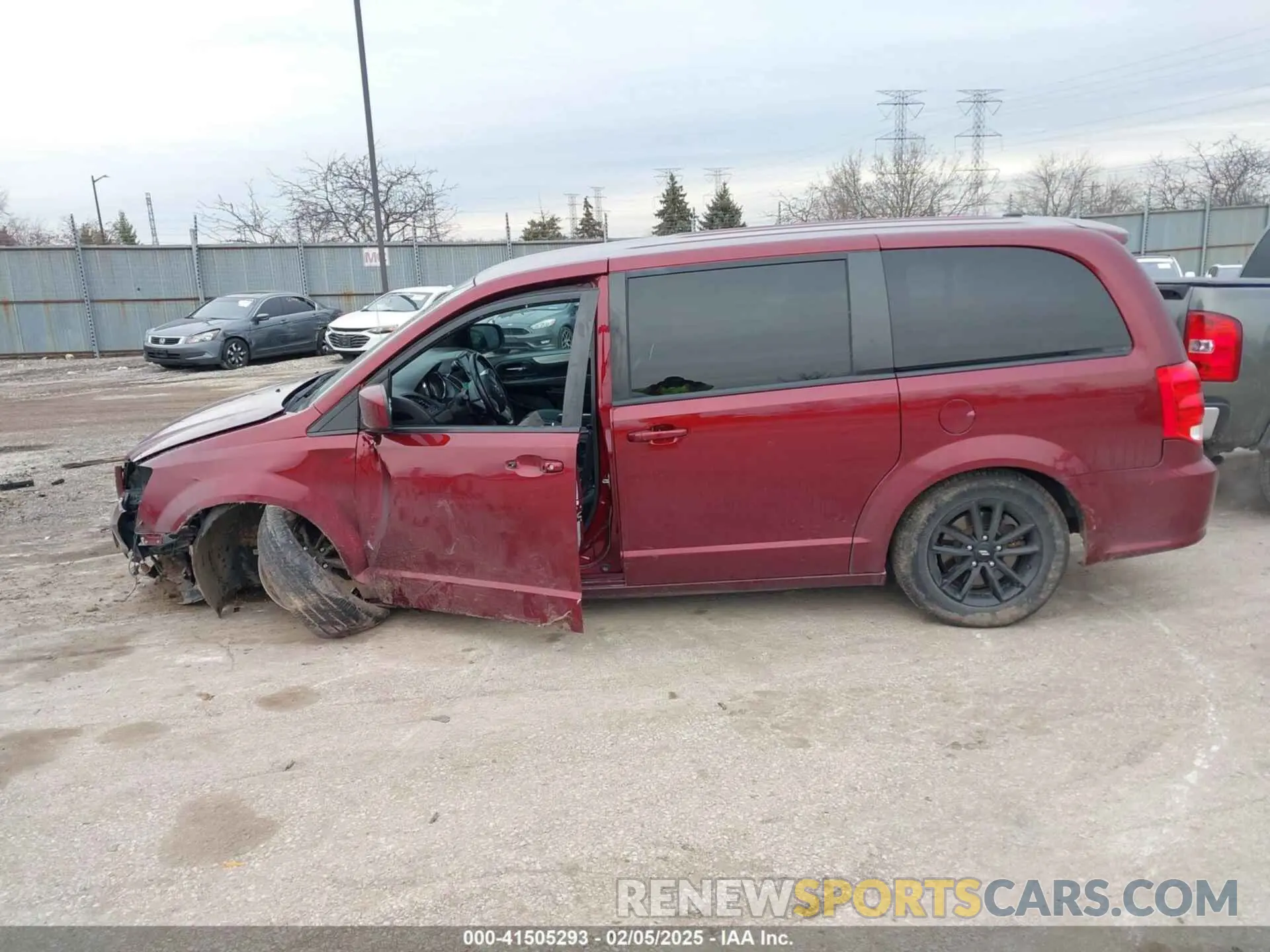 15 fotografías del automóvil dañado 2C4RDGEG5KR769967 DODGE GRAND CARAVAN 2019