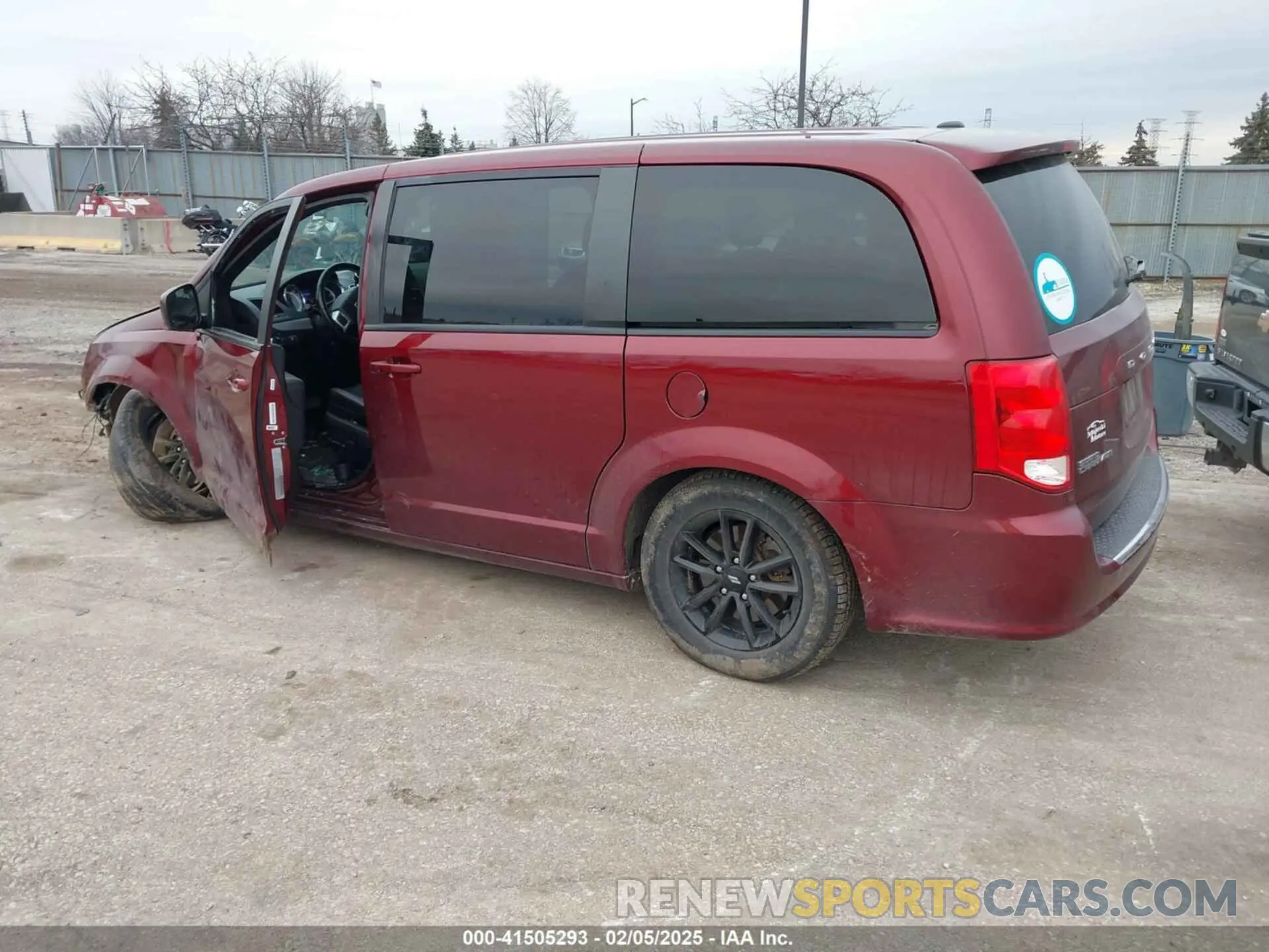 3 fotografías del automóvil dañado 2C4RDGEG5KR769967 DODGE GRAND CARAVAN 2019