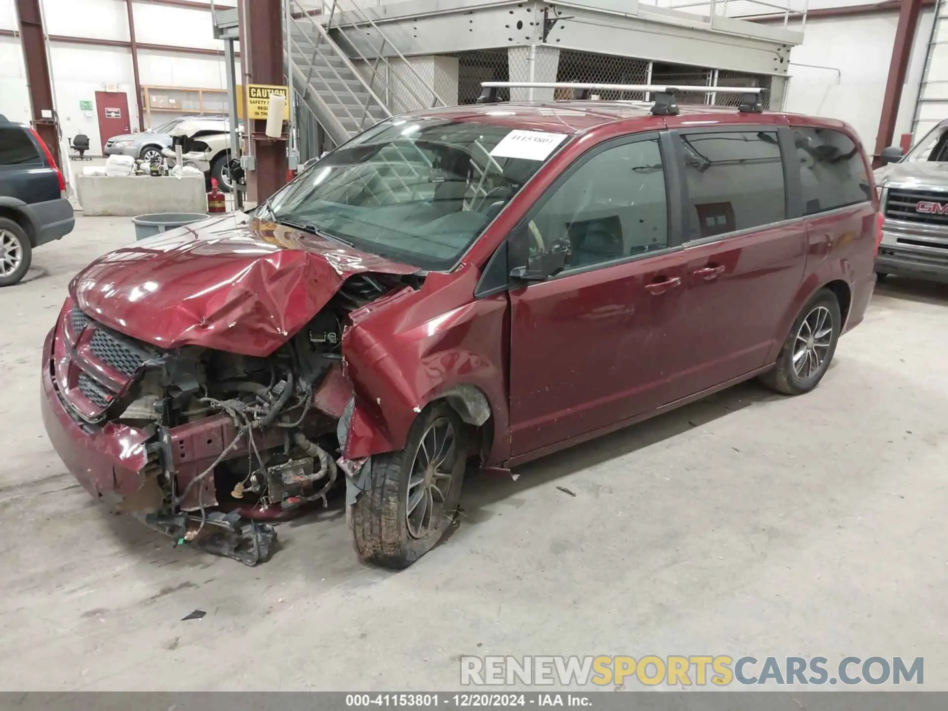 2 fotografías del automóvil dañado 2C4RDGEG7KR529237 DODGE GRAND CARAVAN 2019