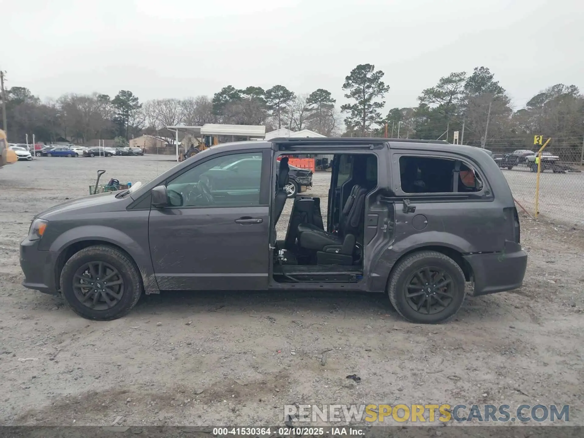 15 fotografías del automóvil dañado 2C4RDGEG7KR736954 DODGE GRAND CARAVAN 2019