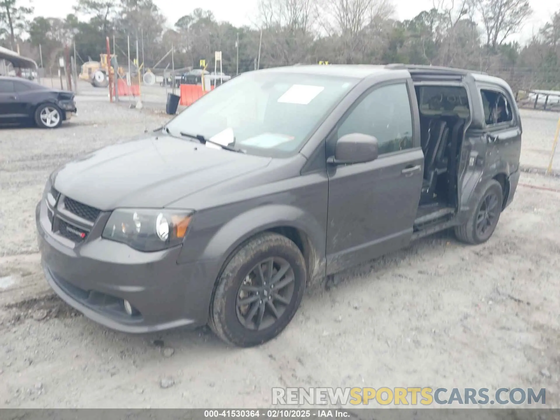 2 fotografías del automóvil dañado 2C4RDGEG7KR736954 DODGE GRAND CARAVAN 2019