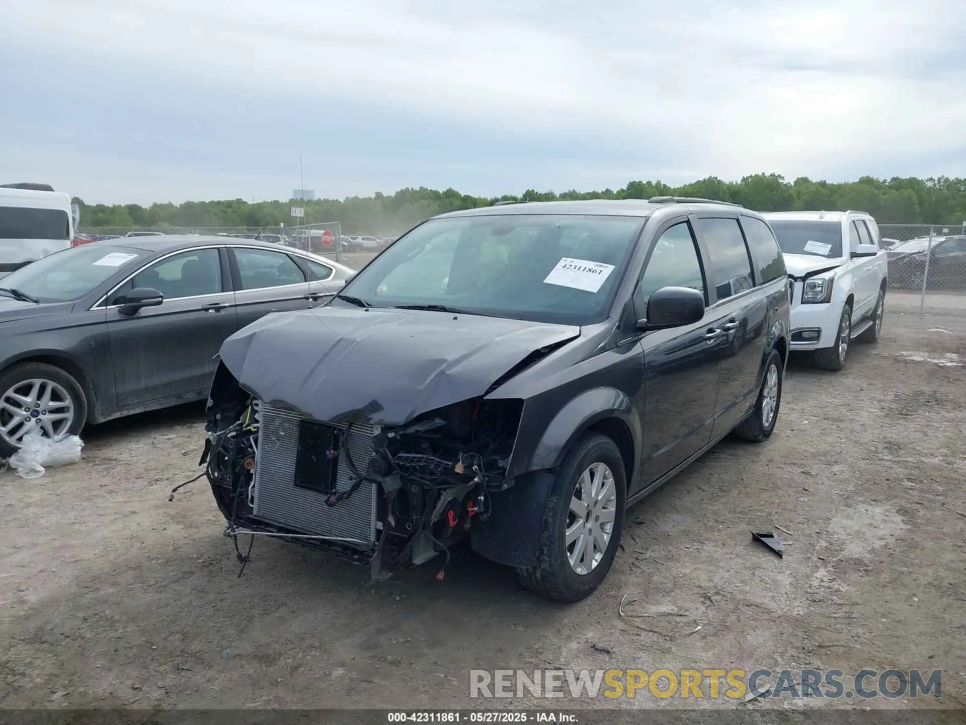 2 fotografías del automóvil dañado 2C4RDGEG8KR674402 DODGE GRAND CARAVAN 2019