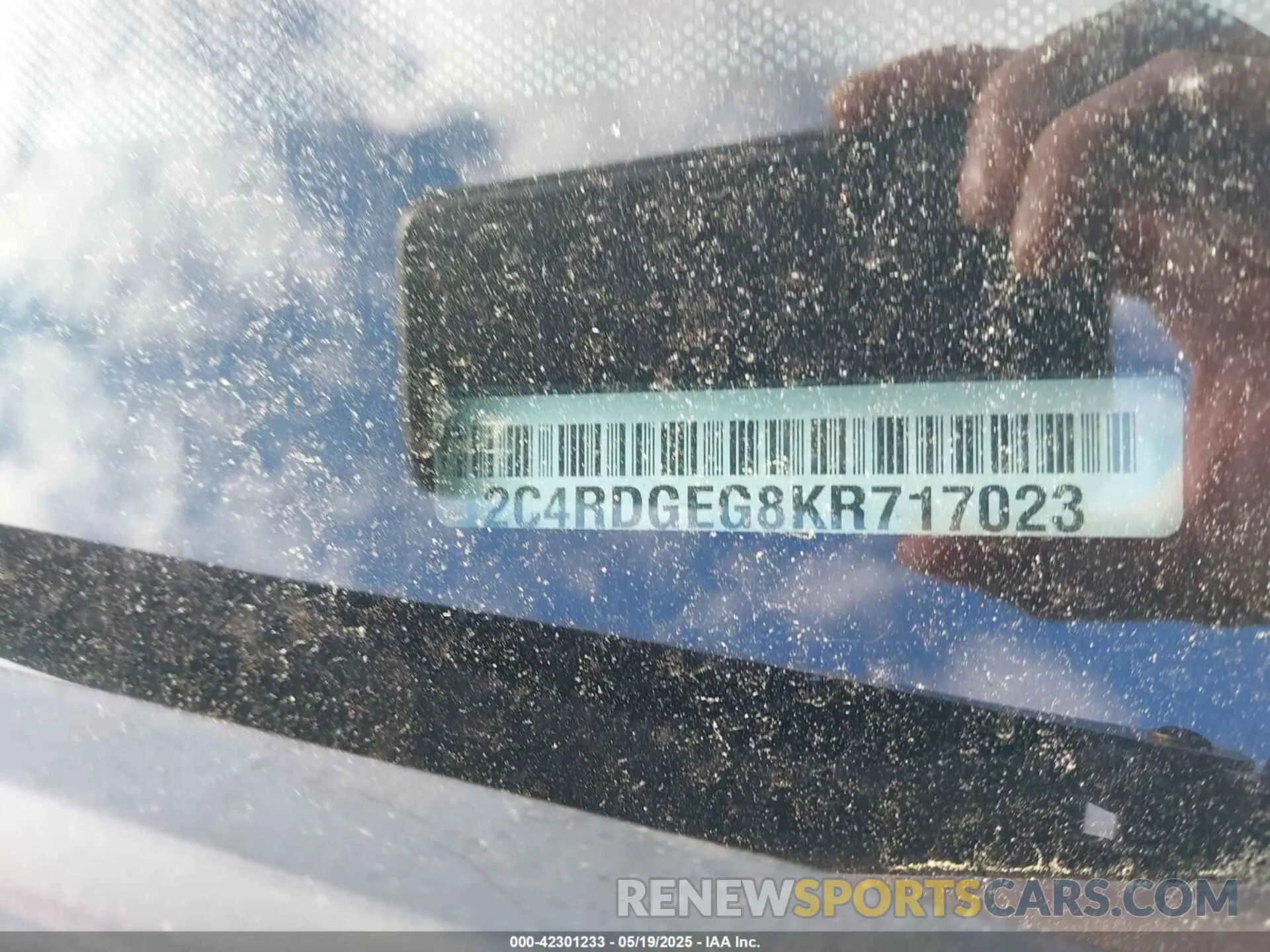 16 fotografías del automóvil dañado 2C4RDGEG8KR717023 DODGE GRAND CARAVAN 2019