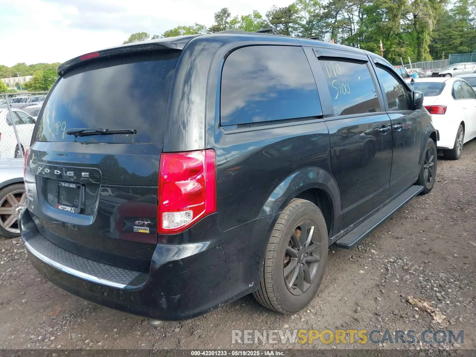 4 fotografías del automóvil dañado 2C4RDGEG8KR717023 DODGE GRAND CARAVAN 2019