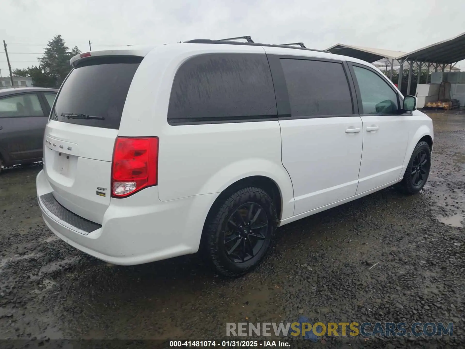 4 fotografías del automóvil dañado 2C4RDGEG8KR739863 DODGE GRAND CARAVAN 2019