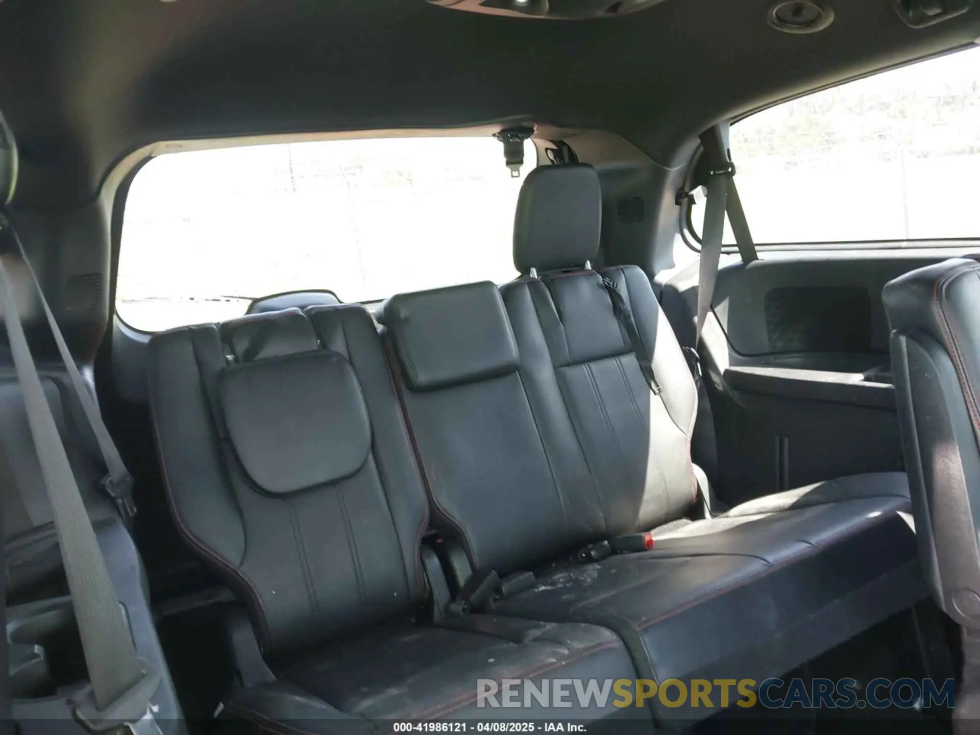 18 fotografías del automóvil dañado 2C4RDGEG8KR769767 DODGE GRAND CARAVAN 2019