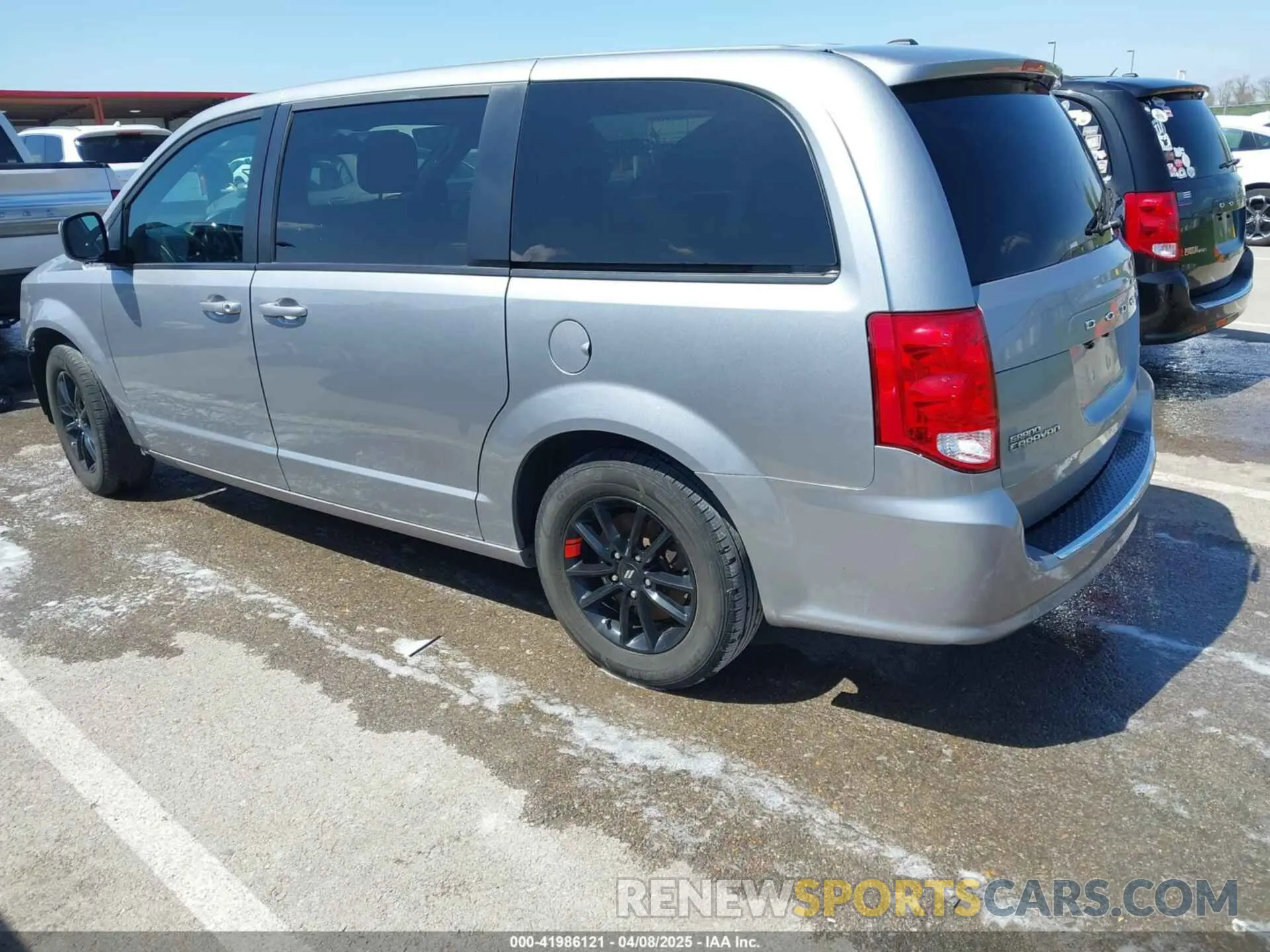 3 fotografías del automóvil dañado 2C4RDGEG8KR769767 DODGE GRAND CARAVAN 2019