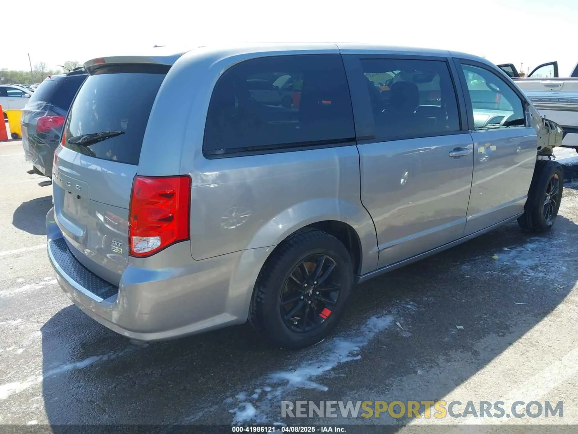 4 fotografías del automóvil dañado 2C4RDGEG8KR769767 DODGE GRAND CARAVAN 2019