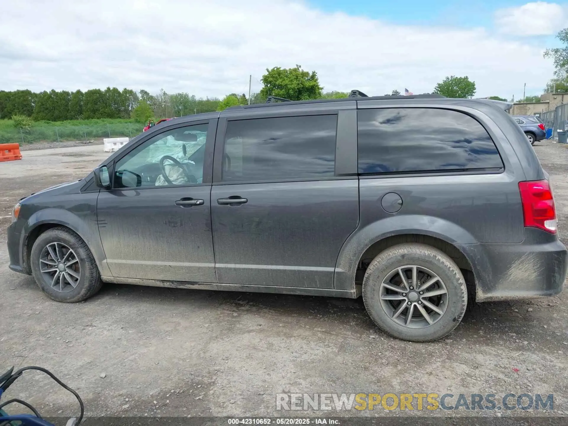 14 fotografías del automóvil dañado 2C4RDGEG9KR512035 DODGE GRAND CARAVAN 2019