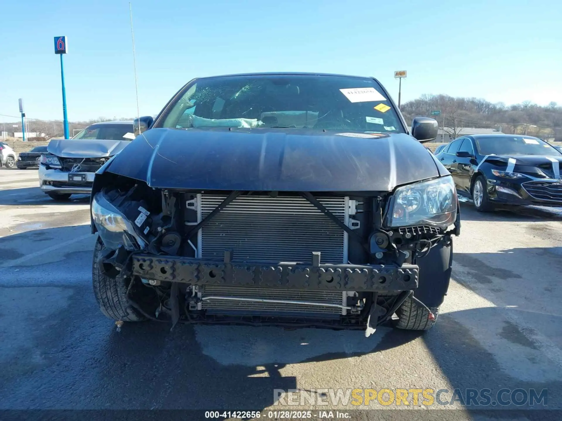 13 fotografías del automóvil dañado 2C4RDGEG9KR614094 DODGE GRAND CARAVAN 2019