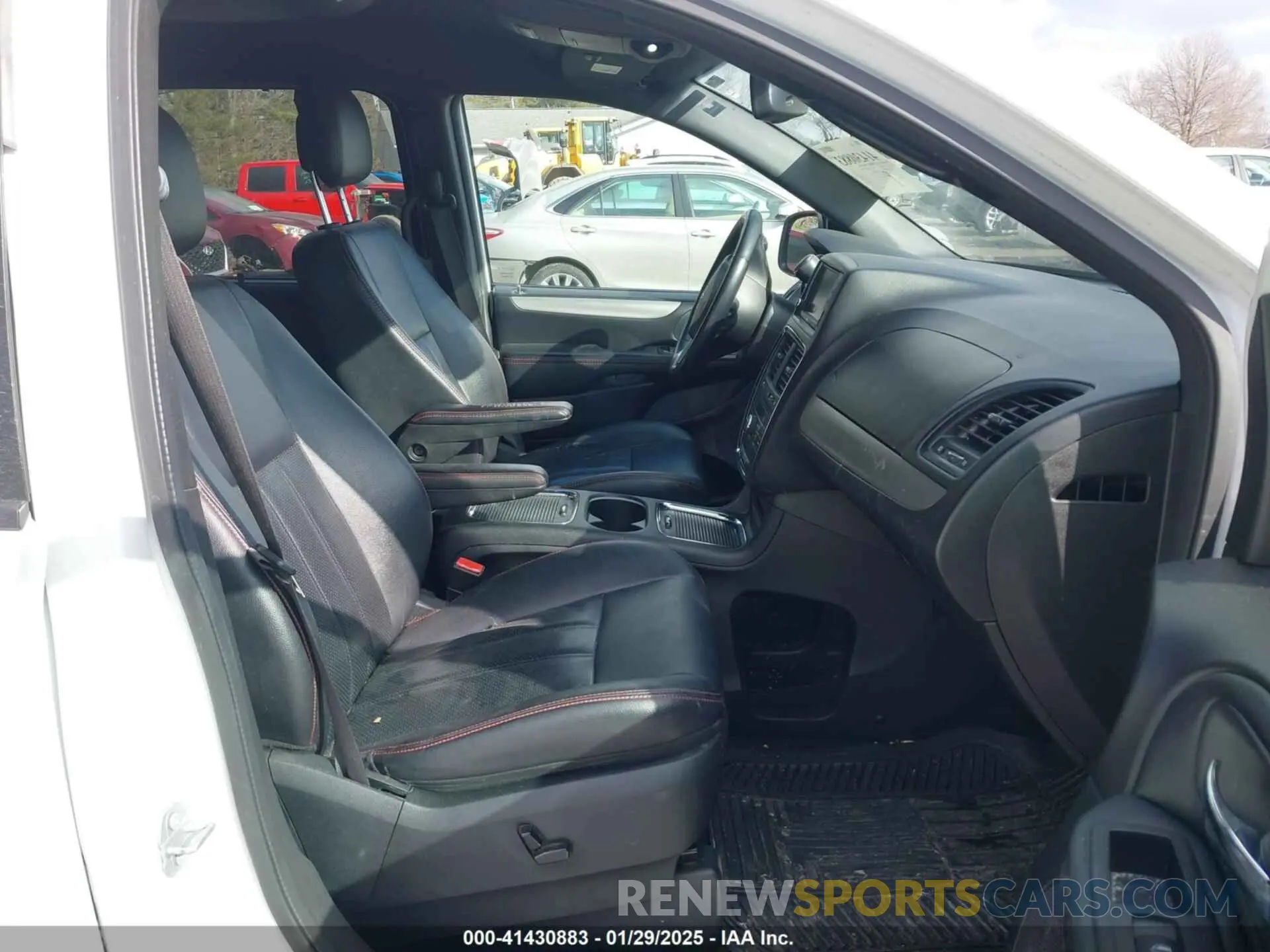 5 fotografías del automóvil dañado 2C4RDGEGXKR571286 DODGE GRAND CARAVAN 2019