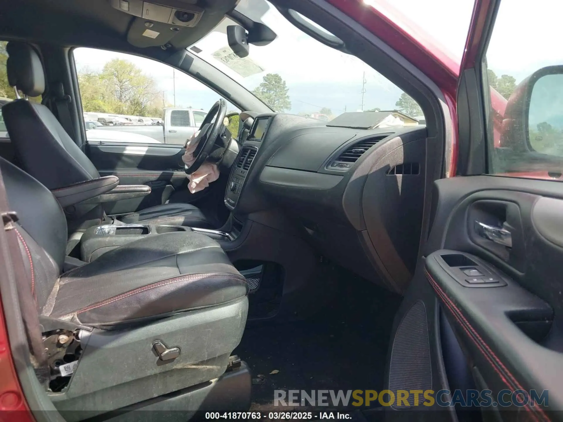 5 fotografías del automóvil dañado 2C4RDGEGXKR658847 DODGE GRAND CARAVAN 2019