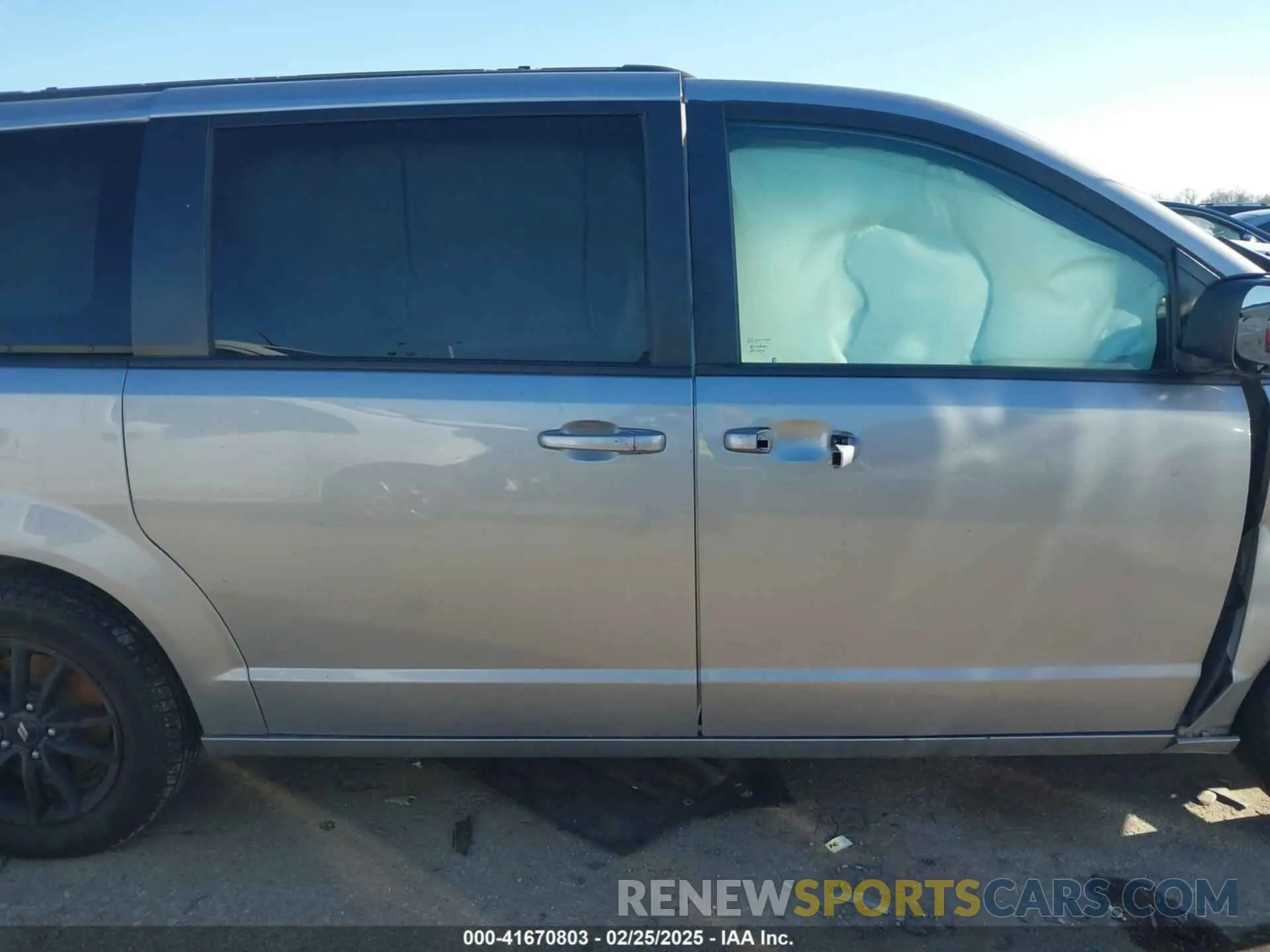 13 fotografías del automóvil dañado 2C4RDGEGXKR749990 DODGE GRAND CARAVAN 2019