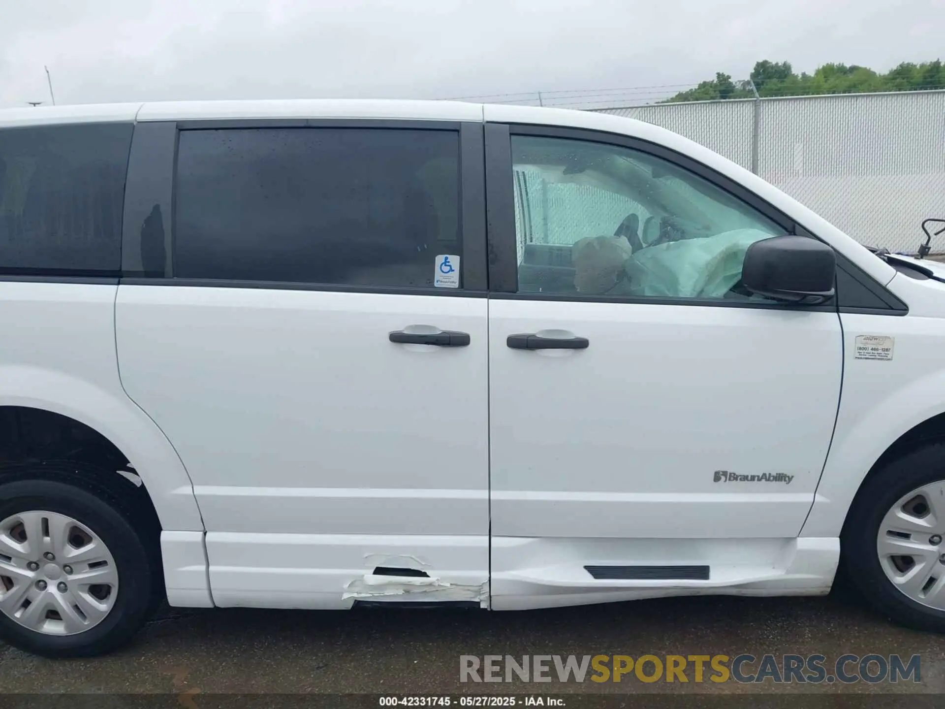 14 fotografías del automóvil dañado 2C7WDGBG0KR649598 DODGE GRAND CARAVAN 2019