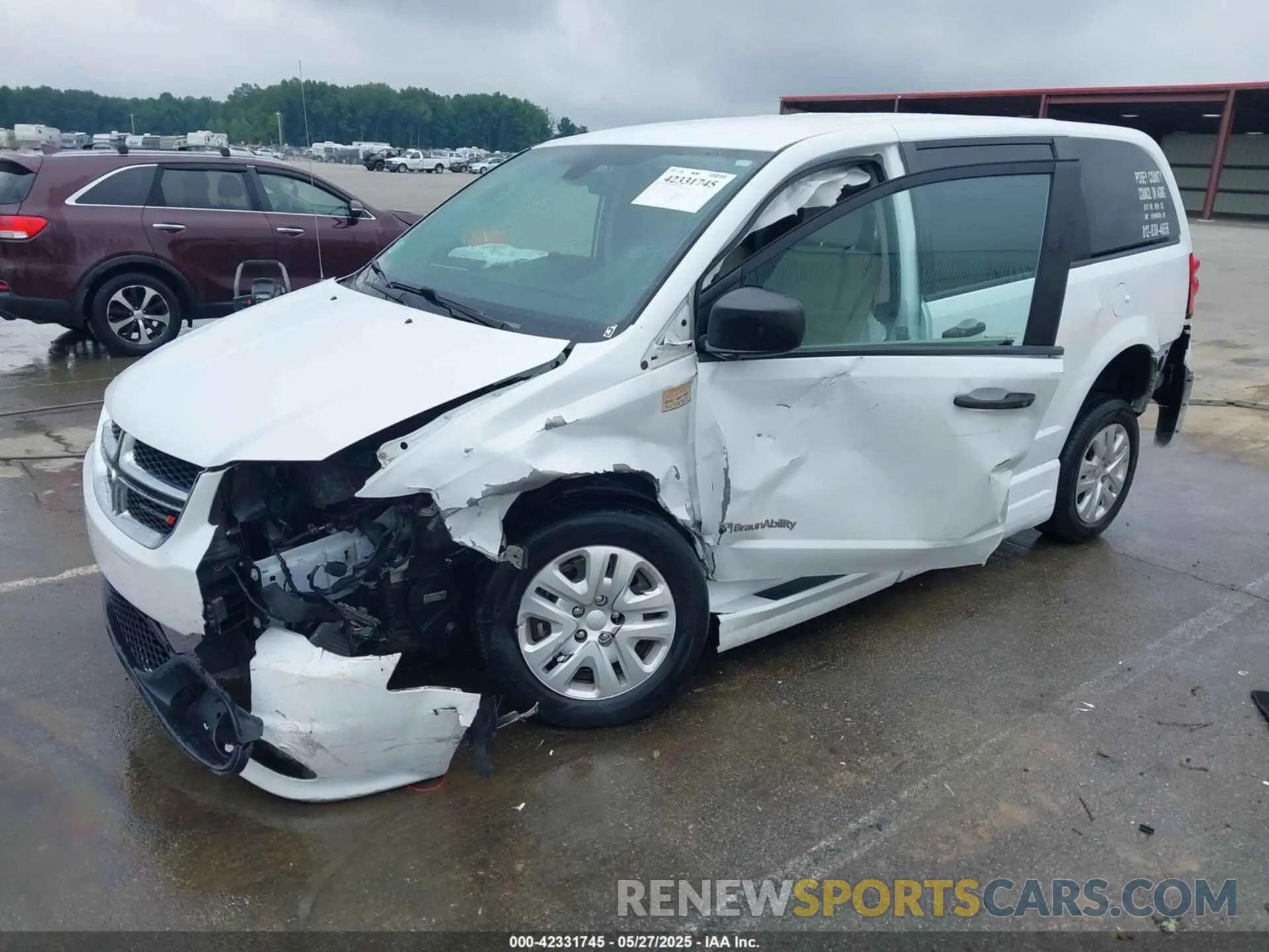 2 fotografías del automóvil dañado 2C7WDGBG0KR649598 DODGE GRAND CARAVAN 2019