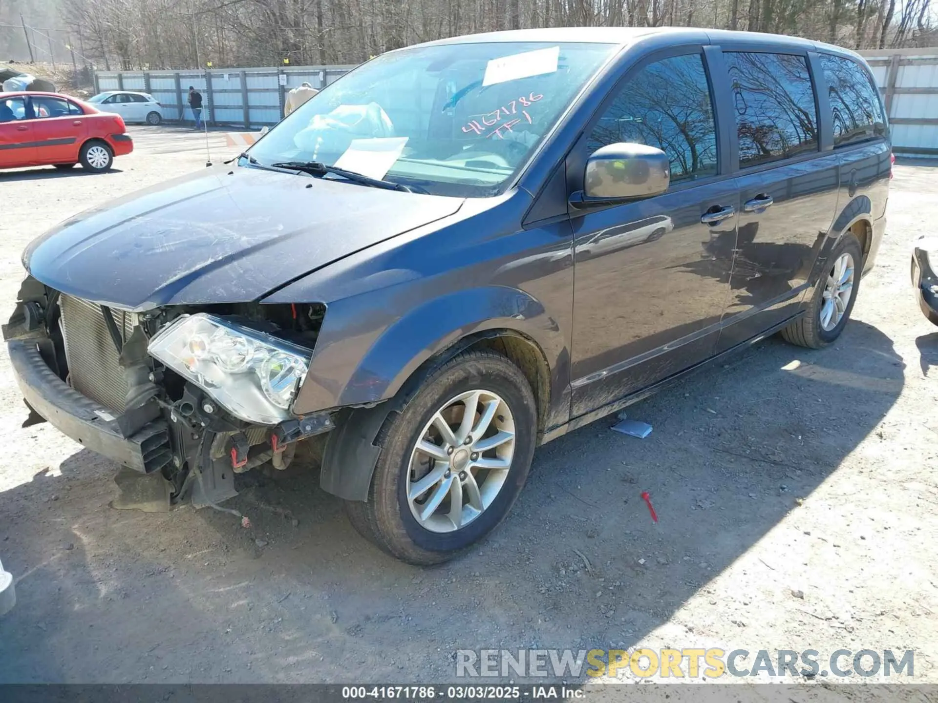 2 fotografías del automóvil dañado 2C4RDGBG3LR183953 DODGE GRAND CARAVAN 2020