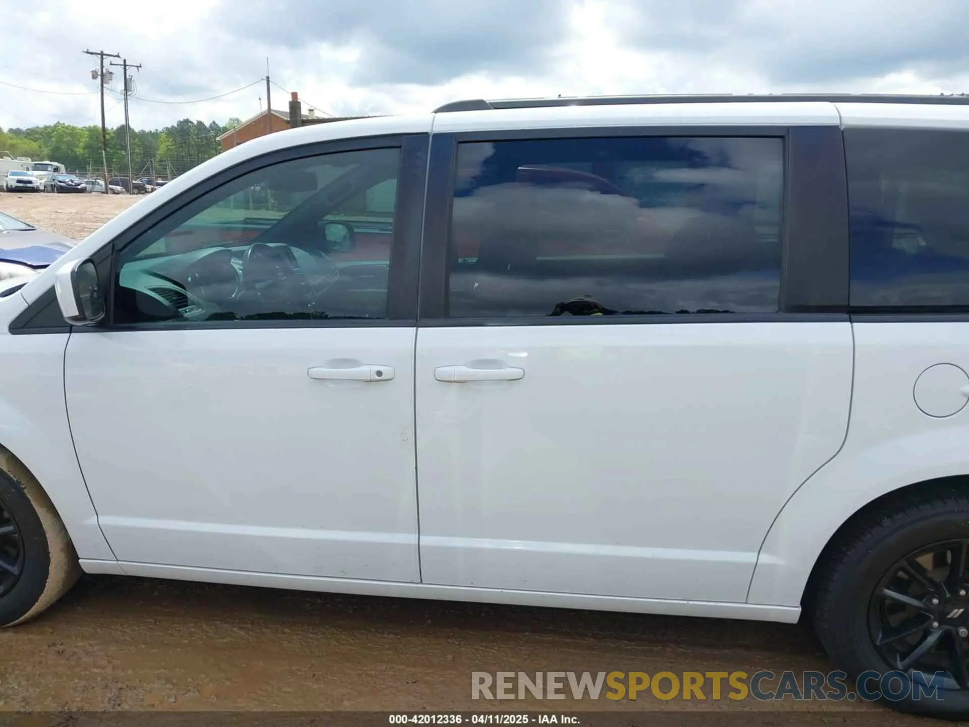 14 fotografías del automóvil dañado 2C4RDGBG4LR175537 DODGE GRAND CARAVAN 2020