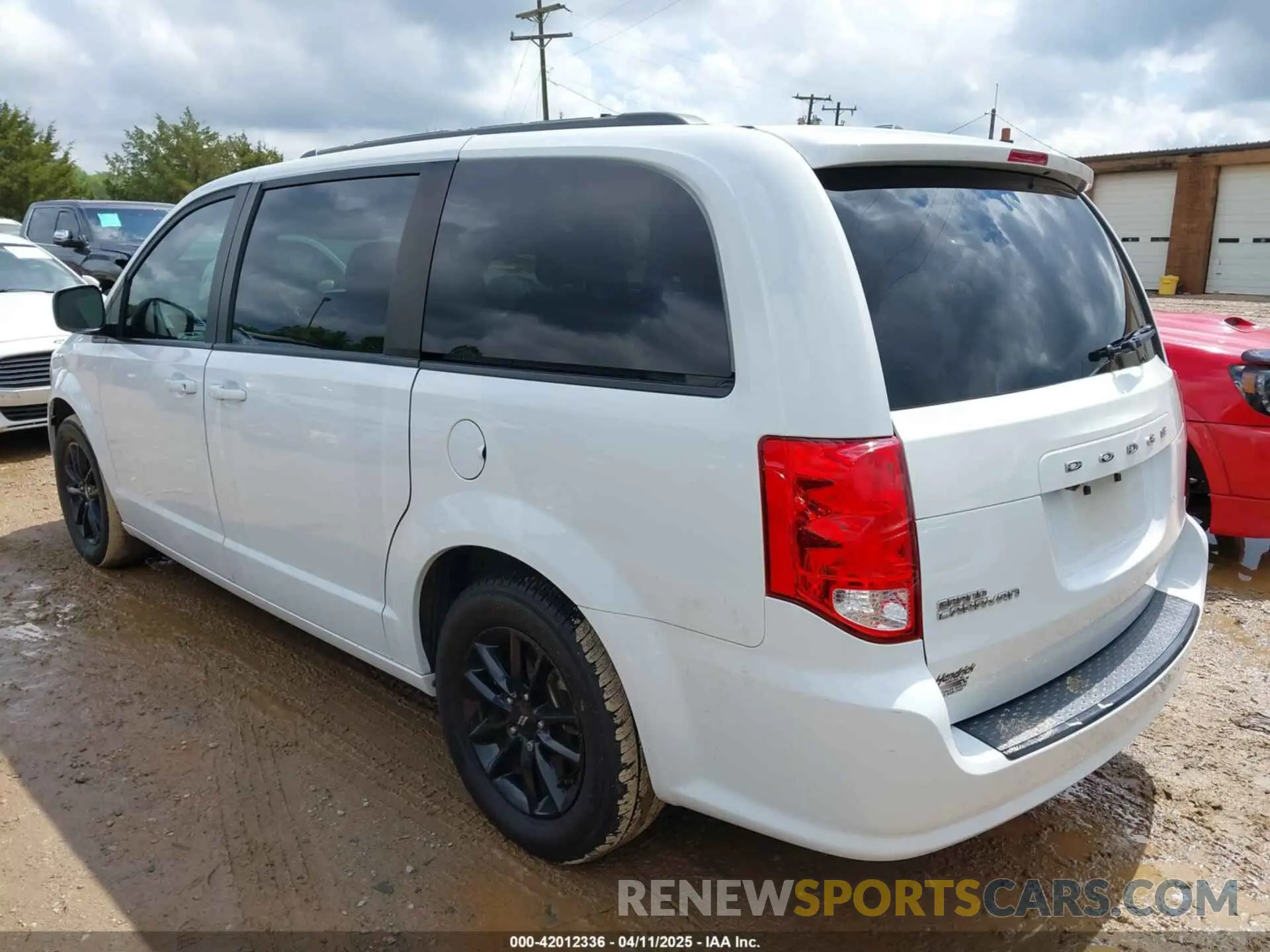 3 fotografías del automóvil dañado 2C4RDGBG4LR175537 DODGE GRAND CARAVAN 2020