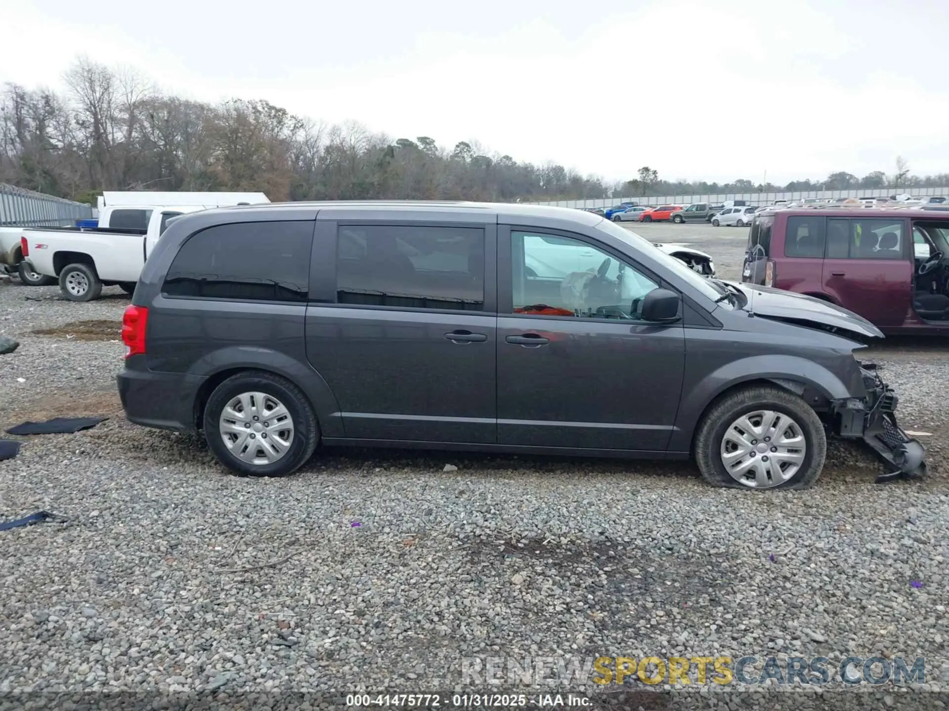 13 fotografías del automóvil dañado 2C4RDGBG5LR237320 DODGE GRAND CARAVAN 2020