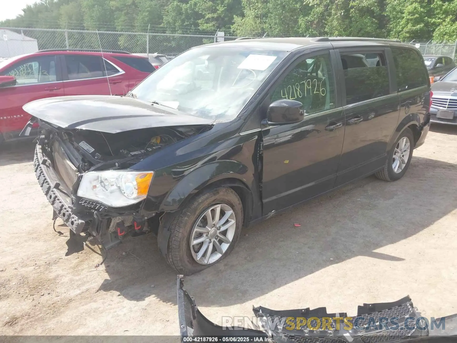 2 fotografías del automóvil dañado 2C4RDGCG0LR167014 DODGE GRAND CARAVAN 2020