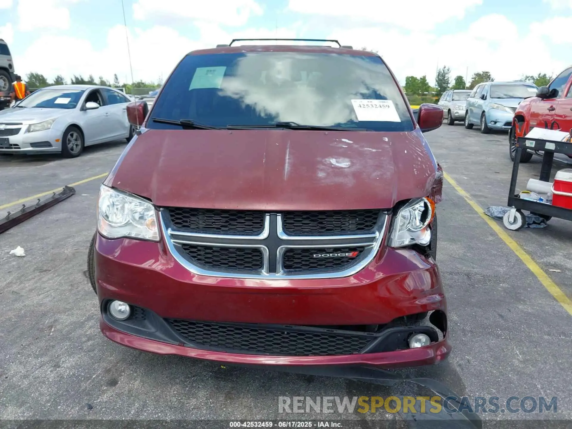 13 fotografías del automóvil dañado 2C4RDGCG3LR174085 DODGE GRAND CARAVAN 2020