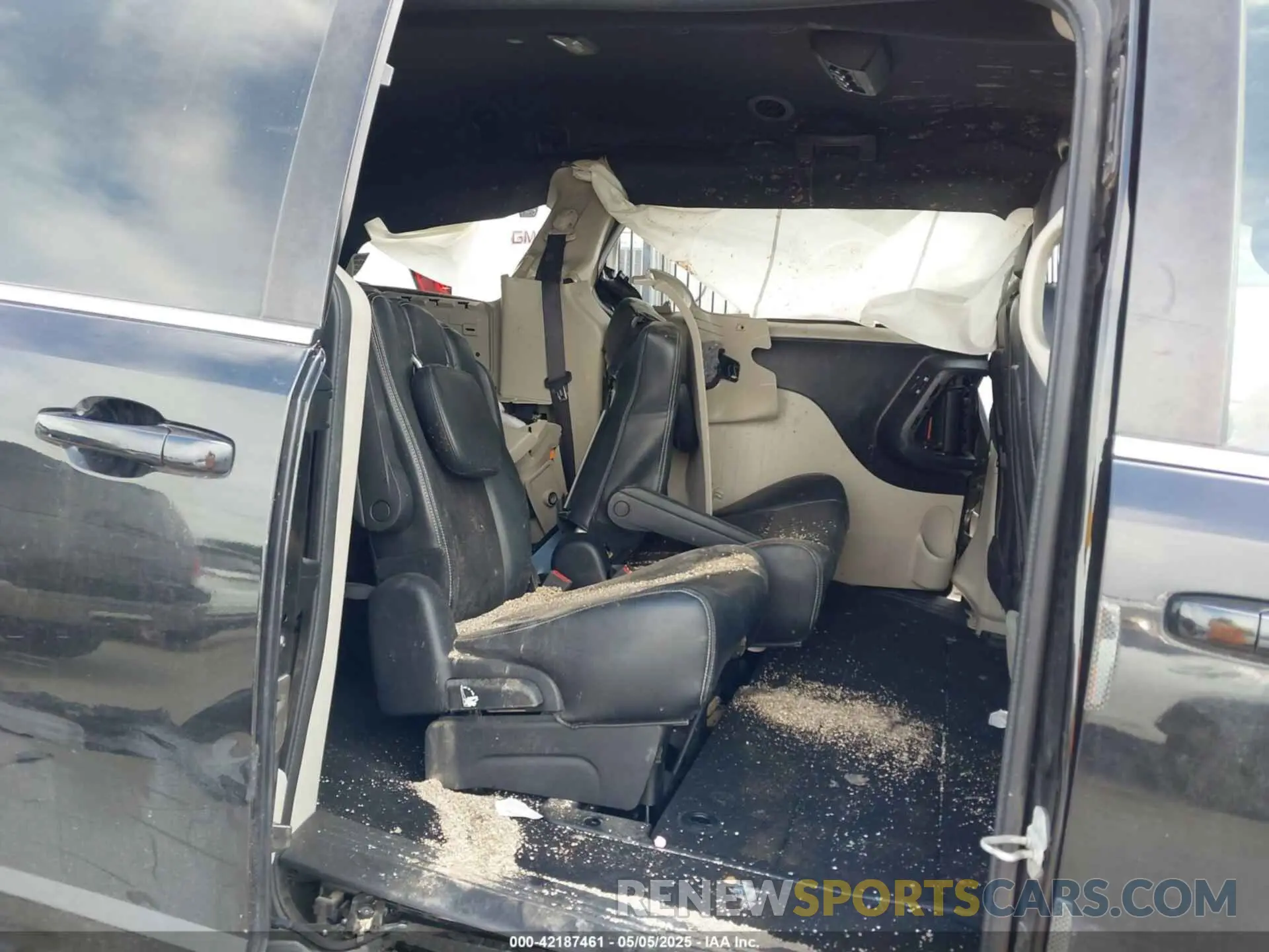8 fotografías del automóvil dañado 2C4RDGCG6LR153523 DODGE GRAND CARAVAN 2020