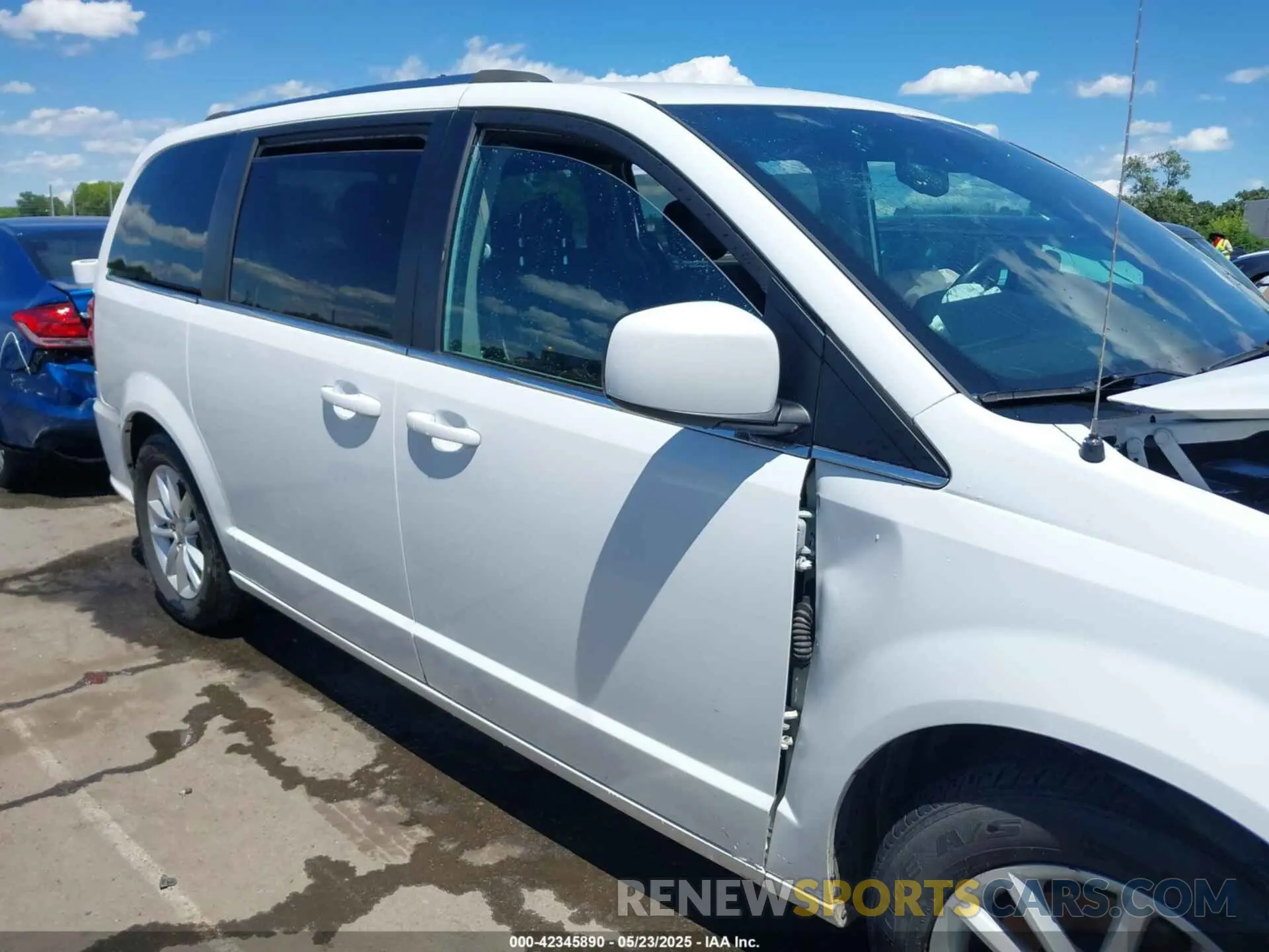 12 fotografías del automóvil dañado 2C4RDGCG7LR170203 DODGE GRAND CARAVAN 2020