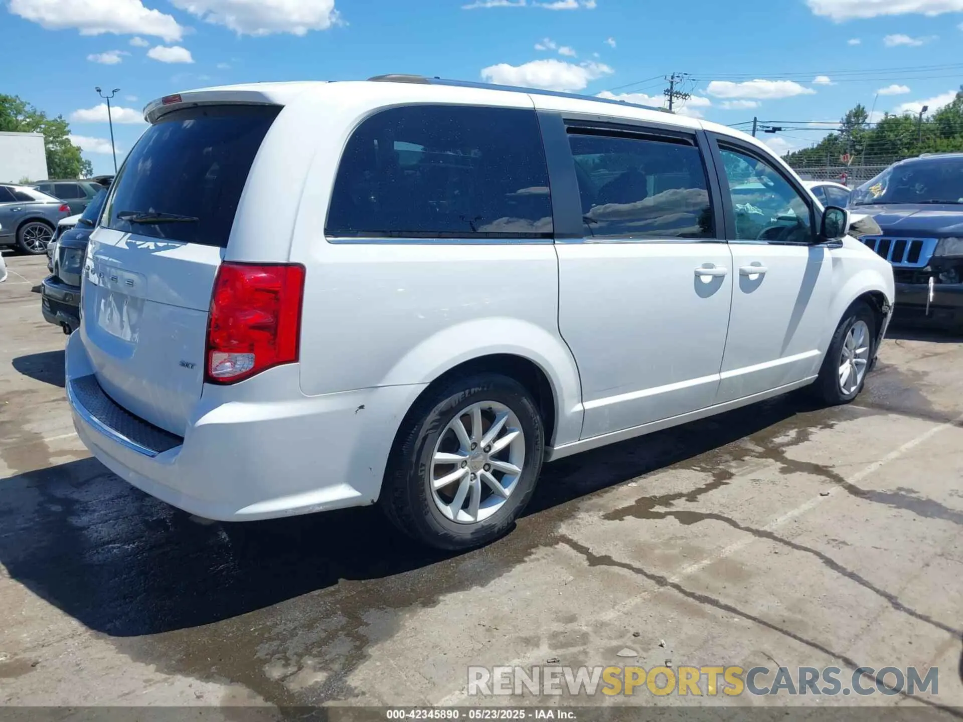 4 fotografías del automóvil dañado 2C4RDGCG7LR170203 DODGE GRAND CARAVAN 2020
