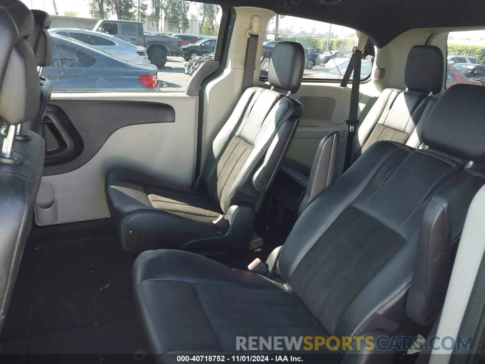 8 fotografías del automóvil dañado 2C4RDGCG9LR193708 DODGE GRAND CARAVAN 2020