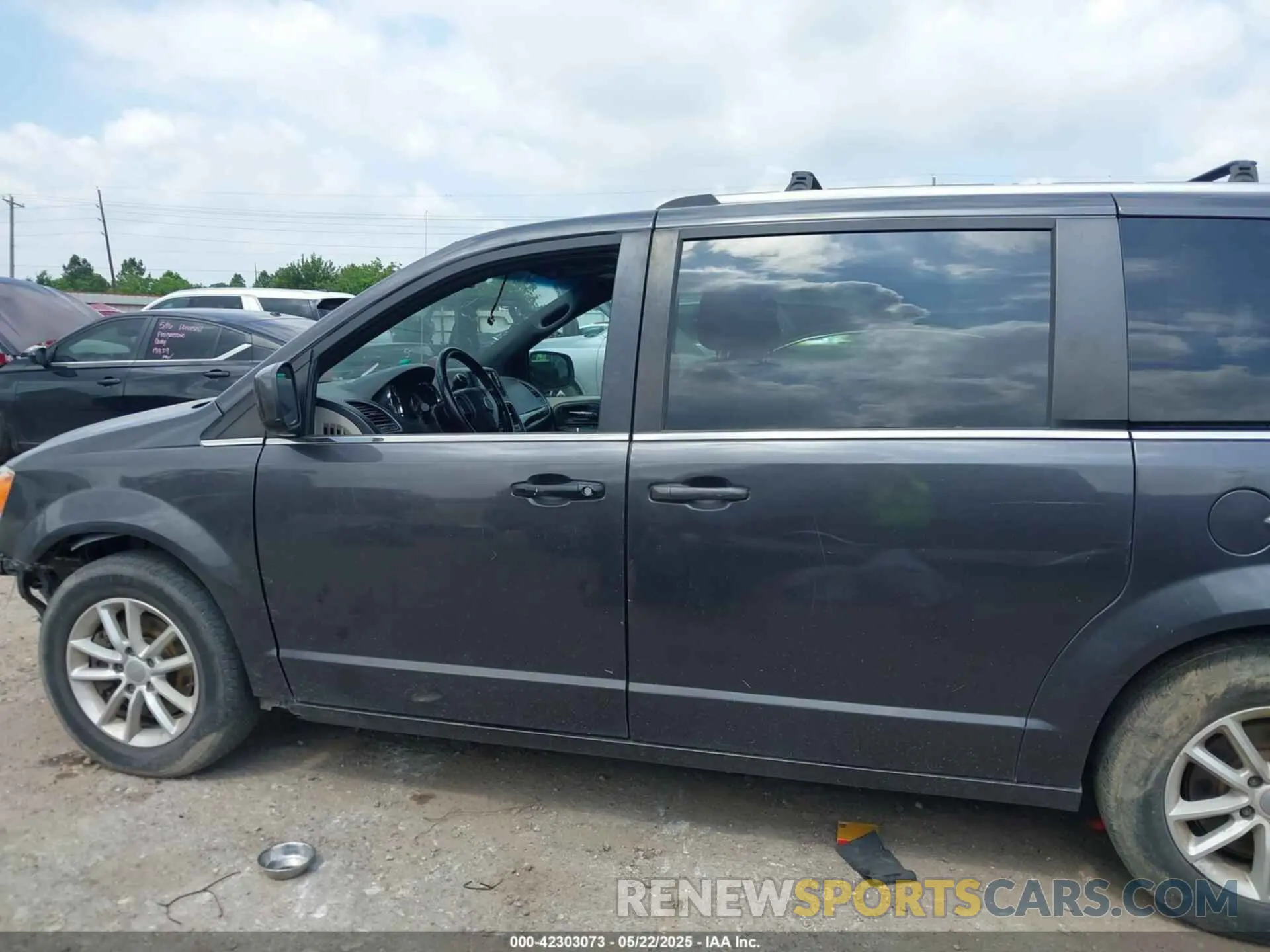14 fotografías del automóvil dañado 2C4RDGCG9LR252742 DODGE GRAND CARAVAN 2020