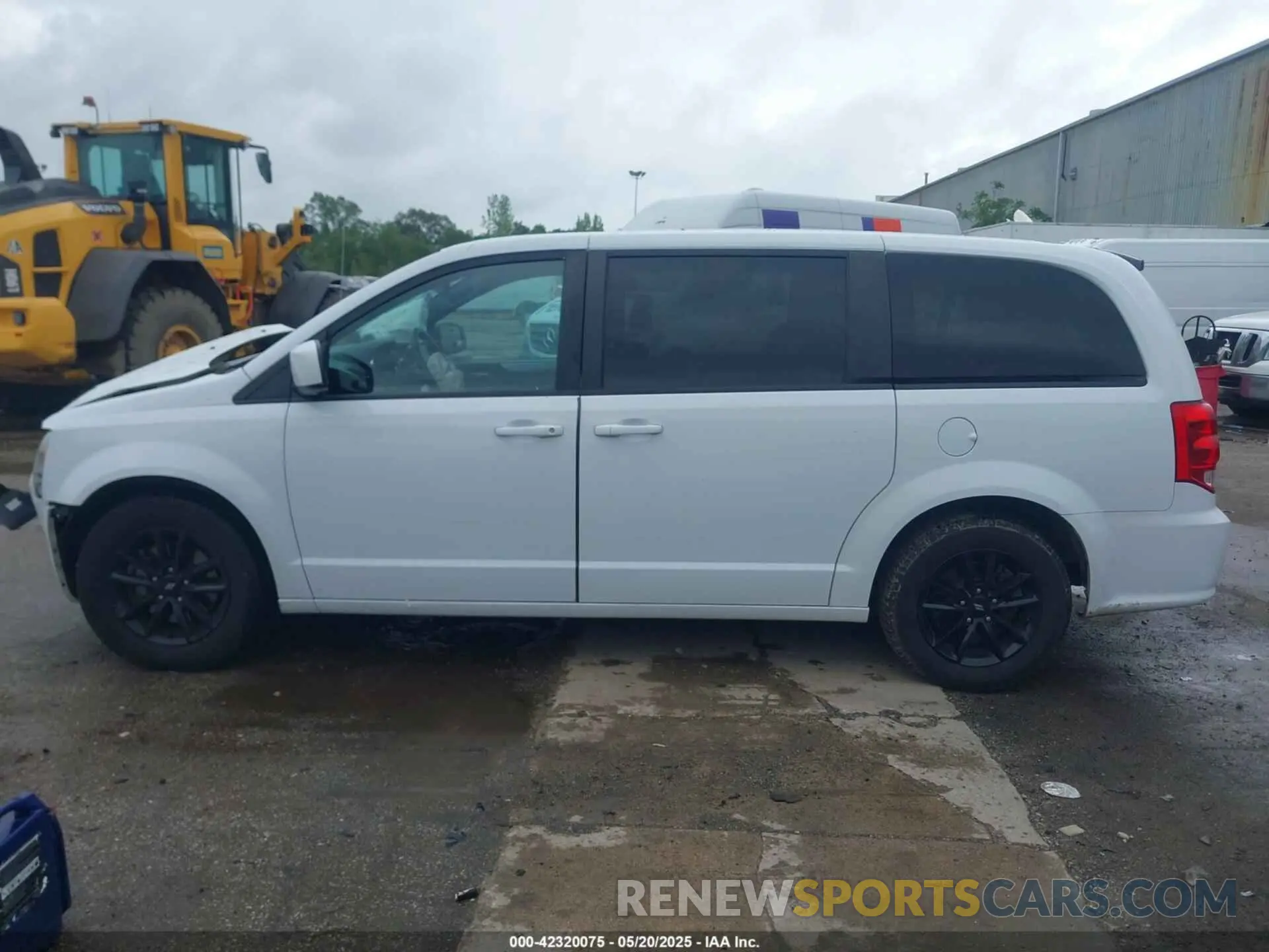 15 fotografías del automóvil dañado 2C4RDGEG8LR160325 DODGE GRAND CARAVAN 2020