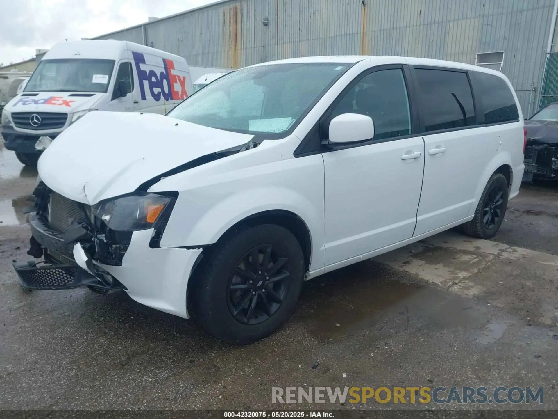 2 fotografías del automóvil dañado 2C4RDGEG8LR160325 DODGE GRAND CARAVAN 2020