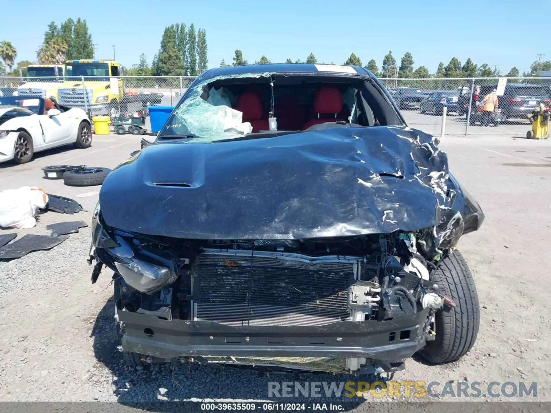 13 fotografías del automóvil dañado ZACNDFBN3P3A03752 DODGE HORNET 2023