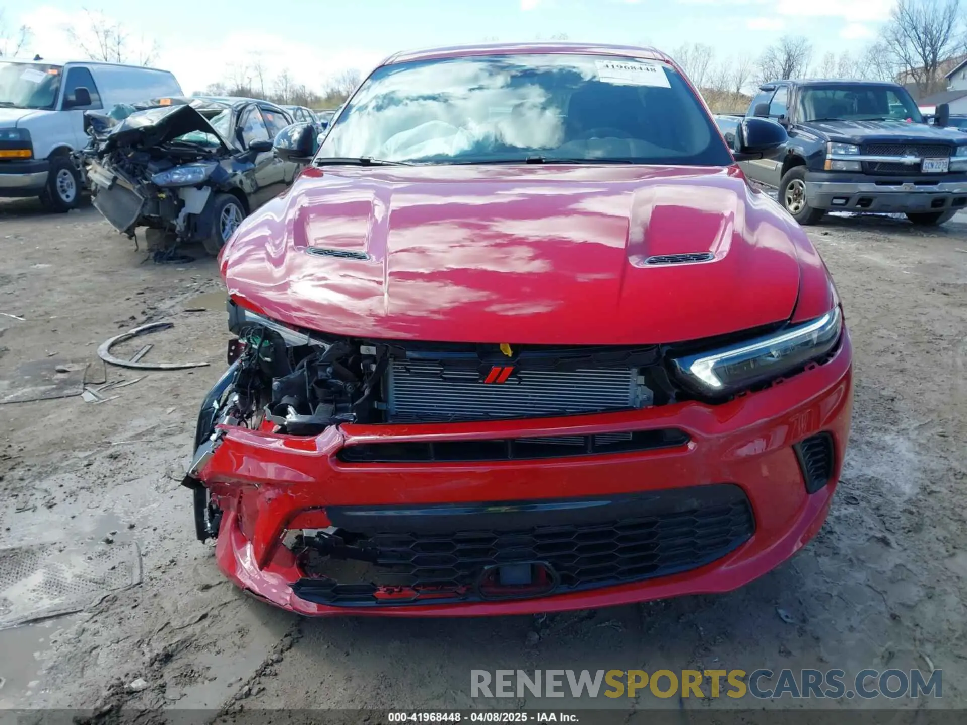 12 fotografías del automóvil dañado ZACNDFAN4R3A35503 DODGE HORNET 2024