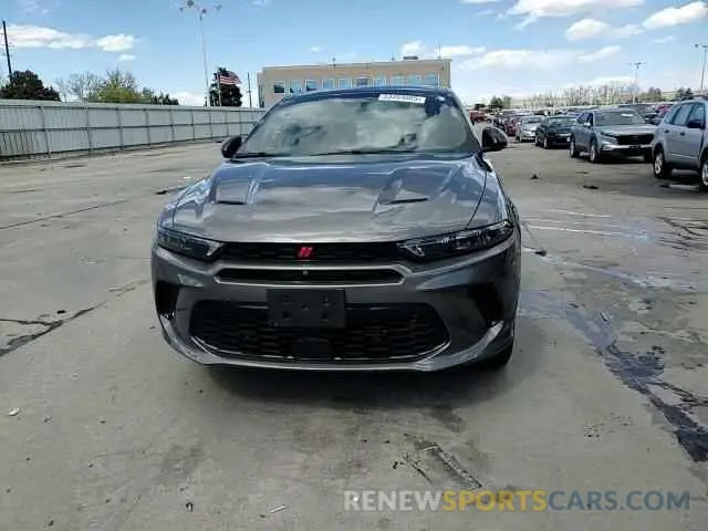15 fotografías del automóvil dañado ZACPDFDW8R3A20578 DODGE HORNET R/T 2024