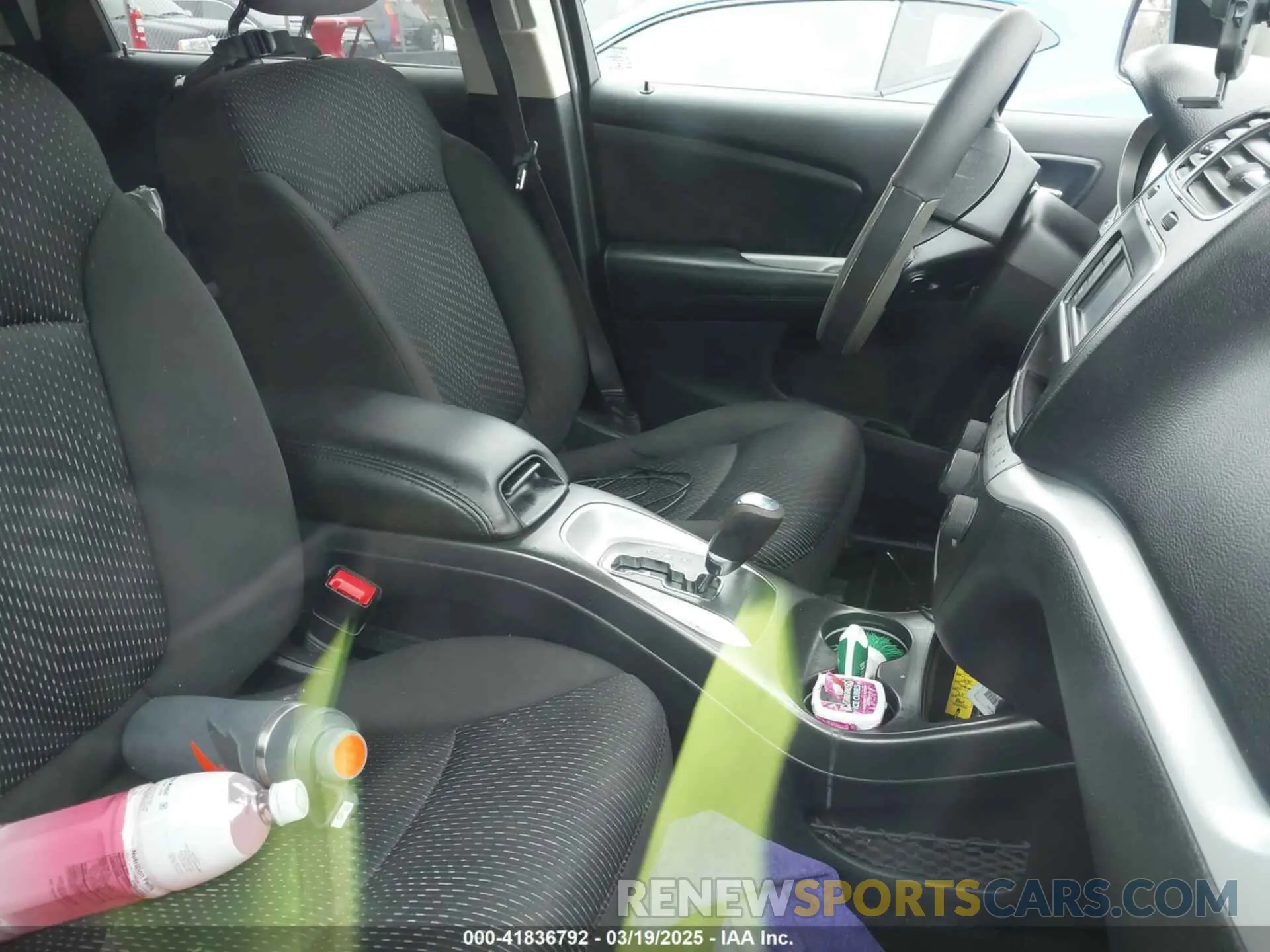 5 fotografías del automóvil dañado 3C4PDCAB3KT738093 DODGE JOURNEY 2019