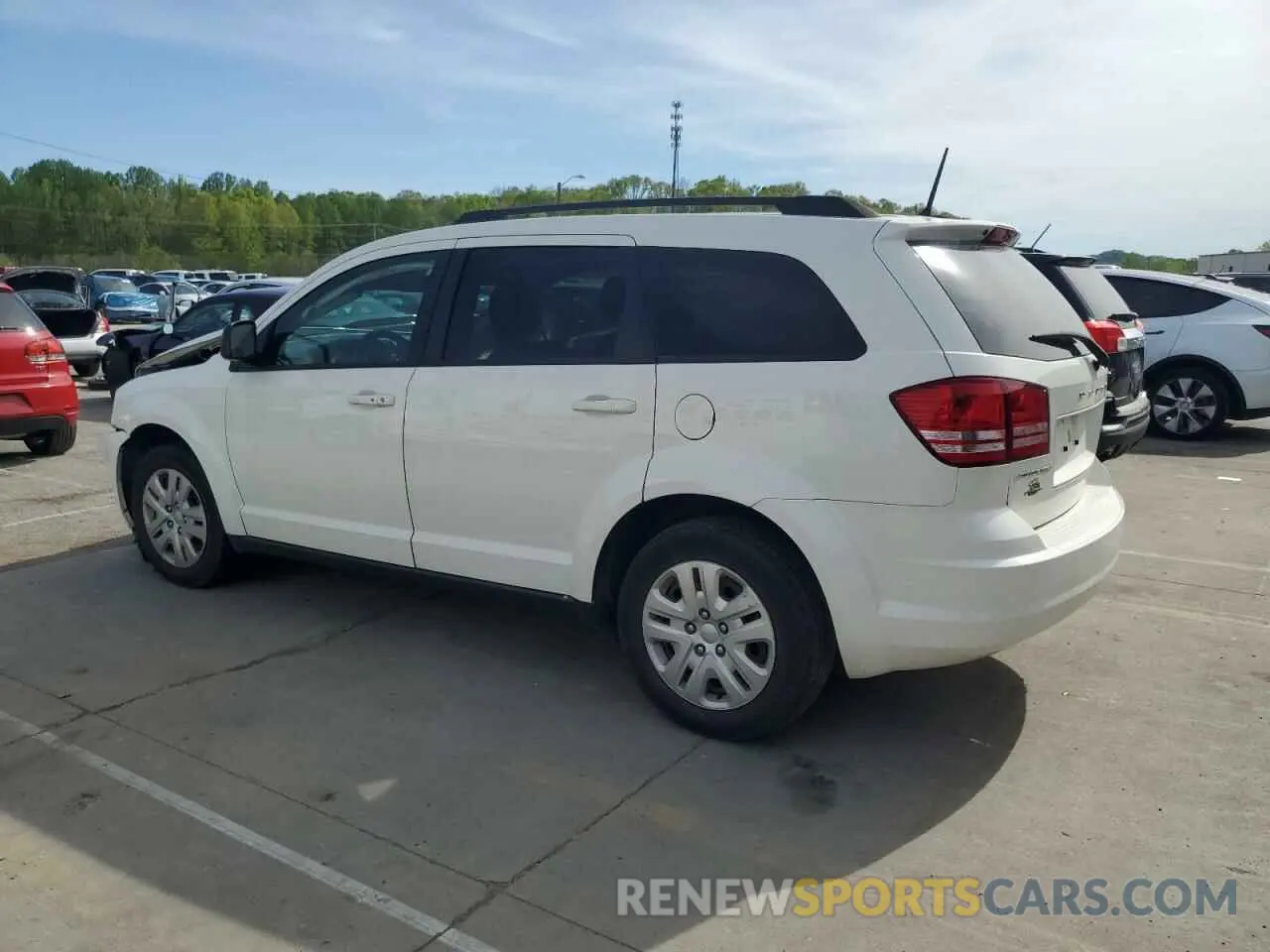 2 fotografías del automóvil dañado 3C4PDCAB4KT746719 DODGE JOURNEY 2019
