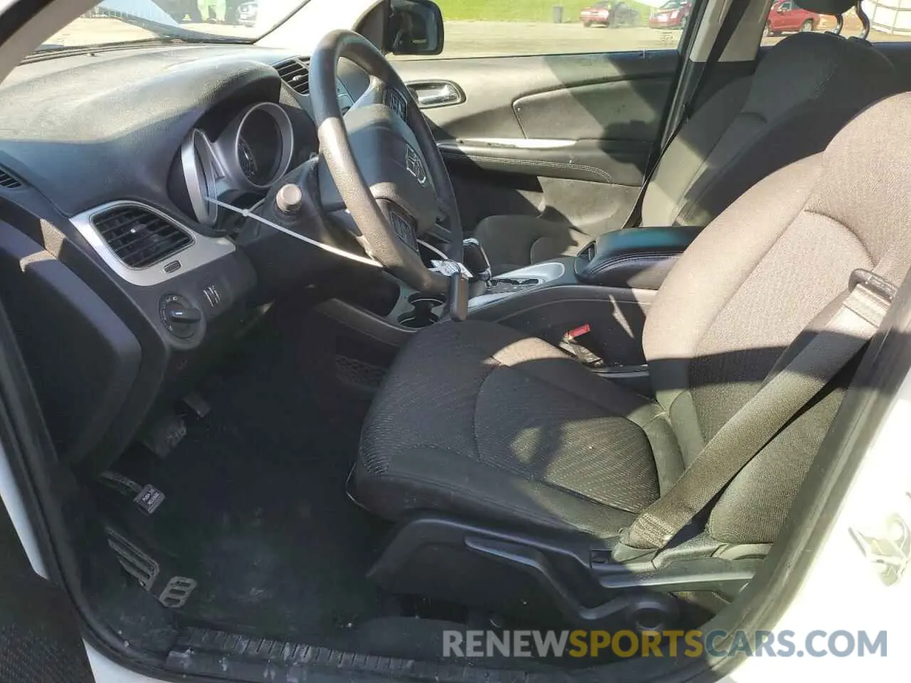 7 fotografías del automóvil dañado 3C4PDCAB5KT867937 DODGE JOURNEY 2019