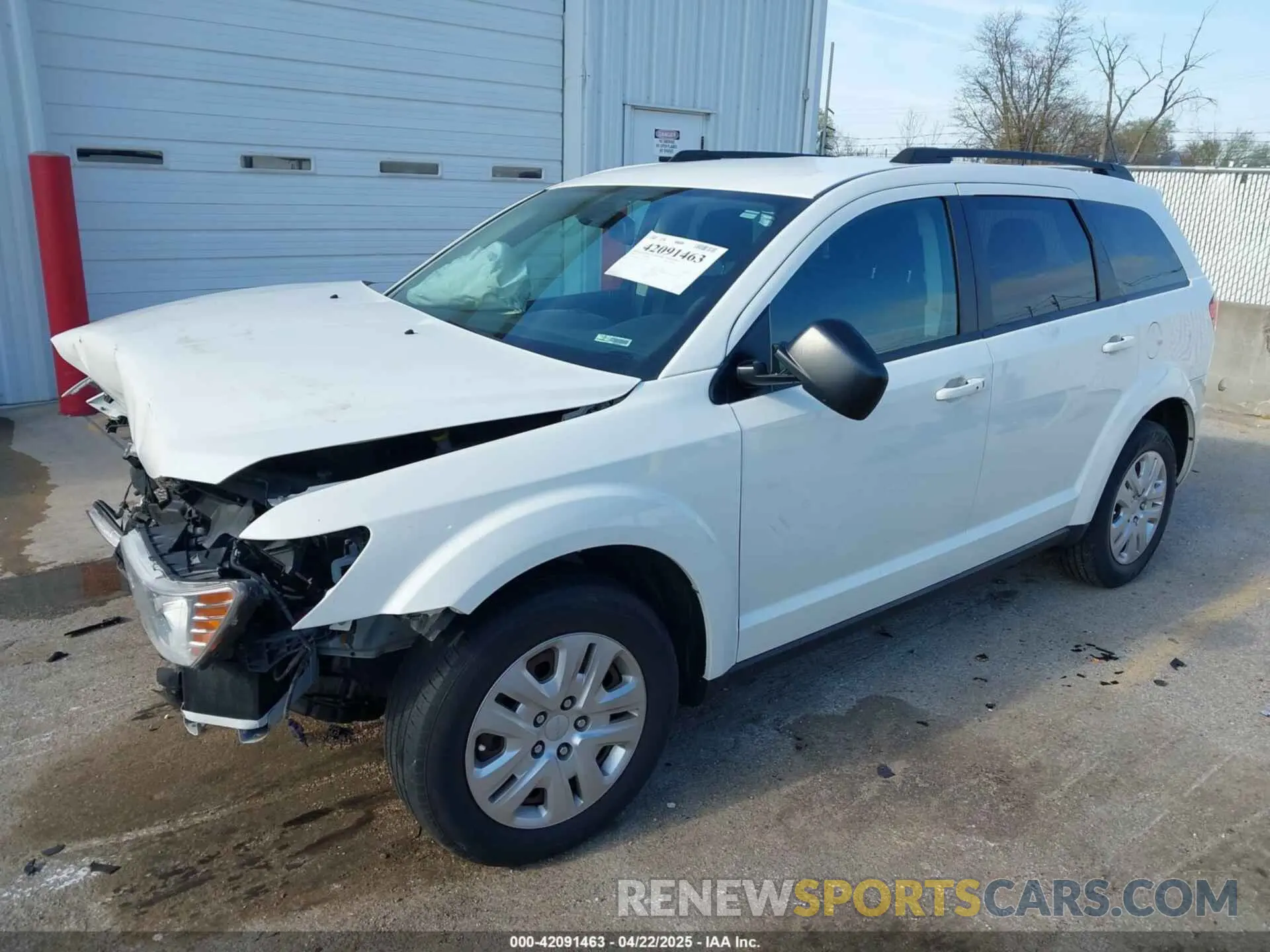 2 fotografías del automóvil dañado 3C4PDCAB9KT746960 DODGE JOURNEY 2019