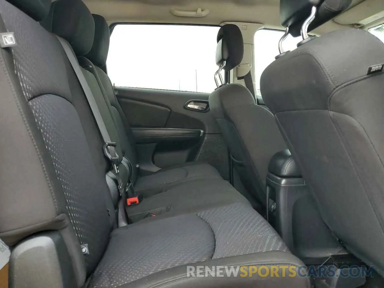 11 fotografías del automóvil dañado 3C4PDCABXKT810259 DODGE JOURNEY 2019