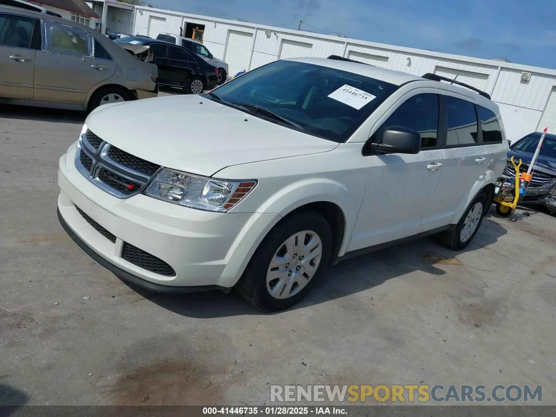 2 fotografías del automóvil dañado 3C4PDCABXKT864662 DODGE JOURNEY 2019