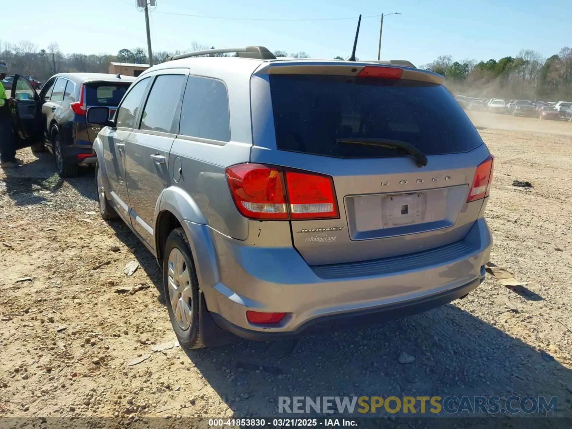 3 fotografías del automóvil dañado 3C4PDCBB0KT798122 DODGE JOURNEY 2019